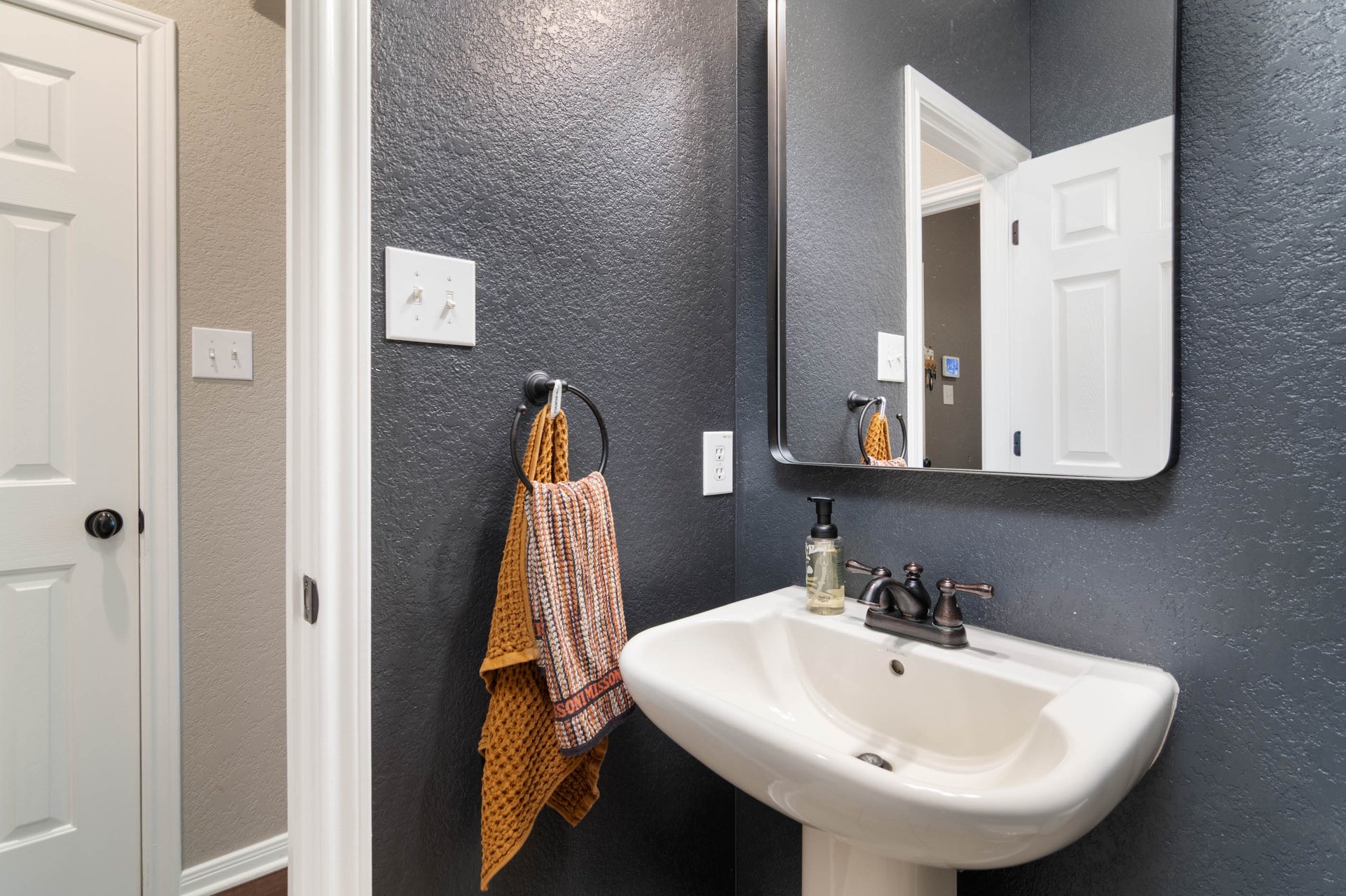 1214 Ashbury Bay