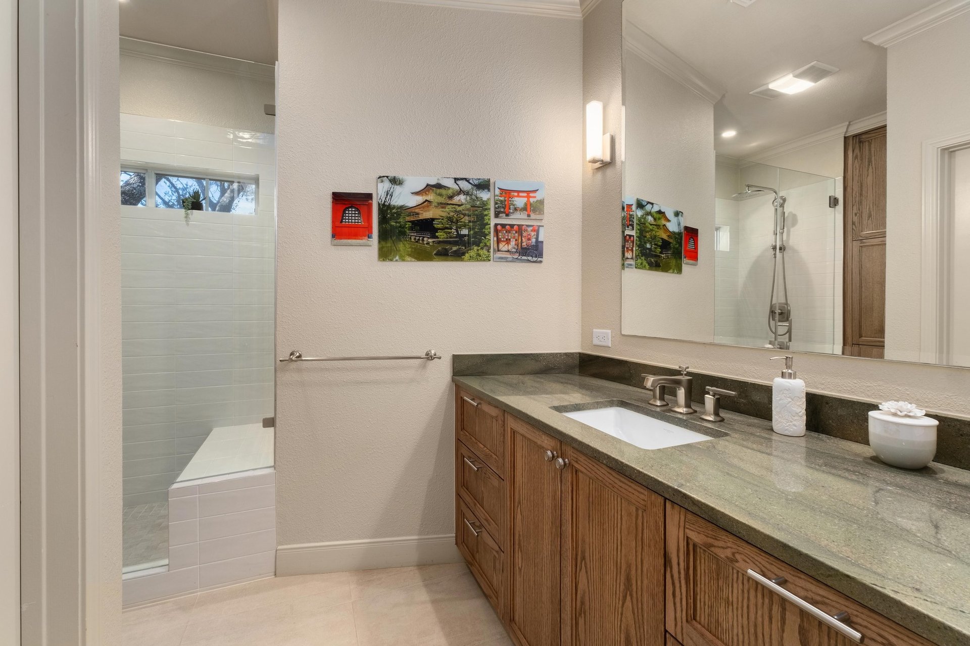112 White Sands Drive