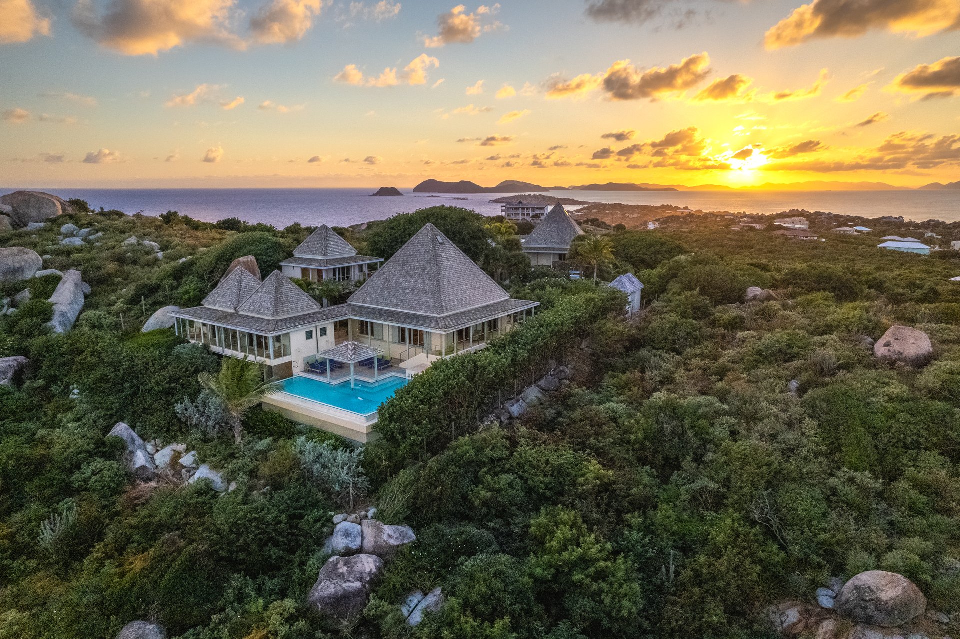 1142 Red Rock Villa