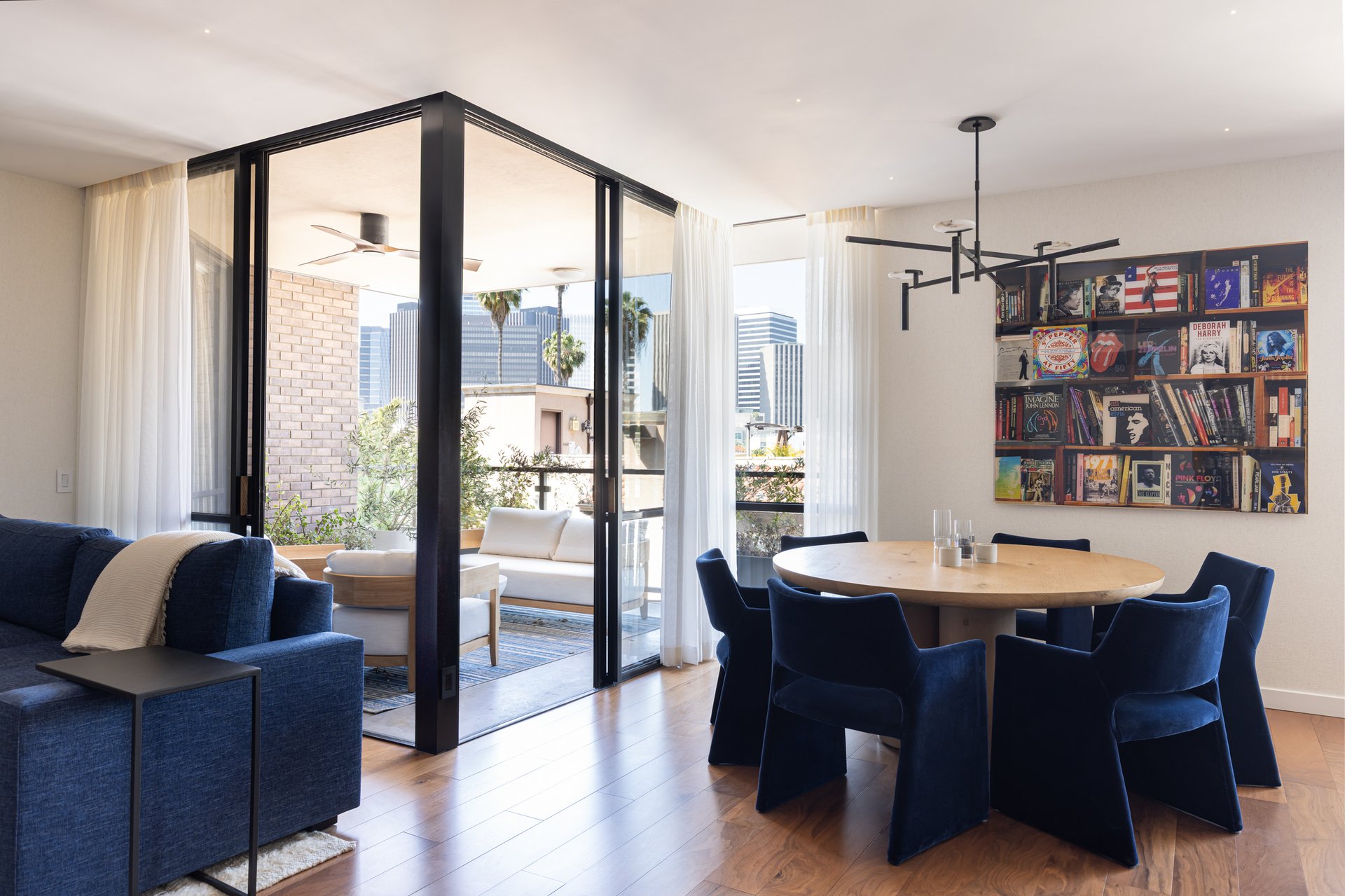 211 South Spalding Dr #305N, Beverly Hills