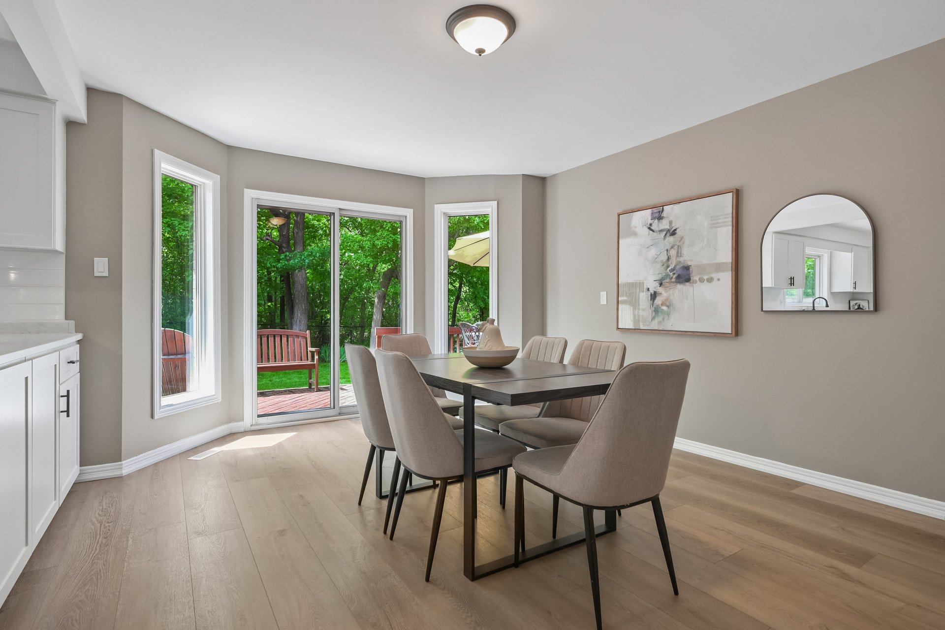 Unbeatable location in Glen Abbey!