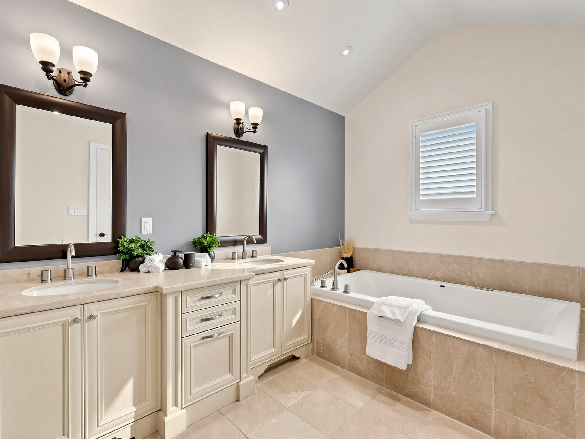 SOLD: Lovingly Maintained Family Home