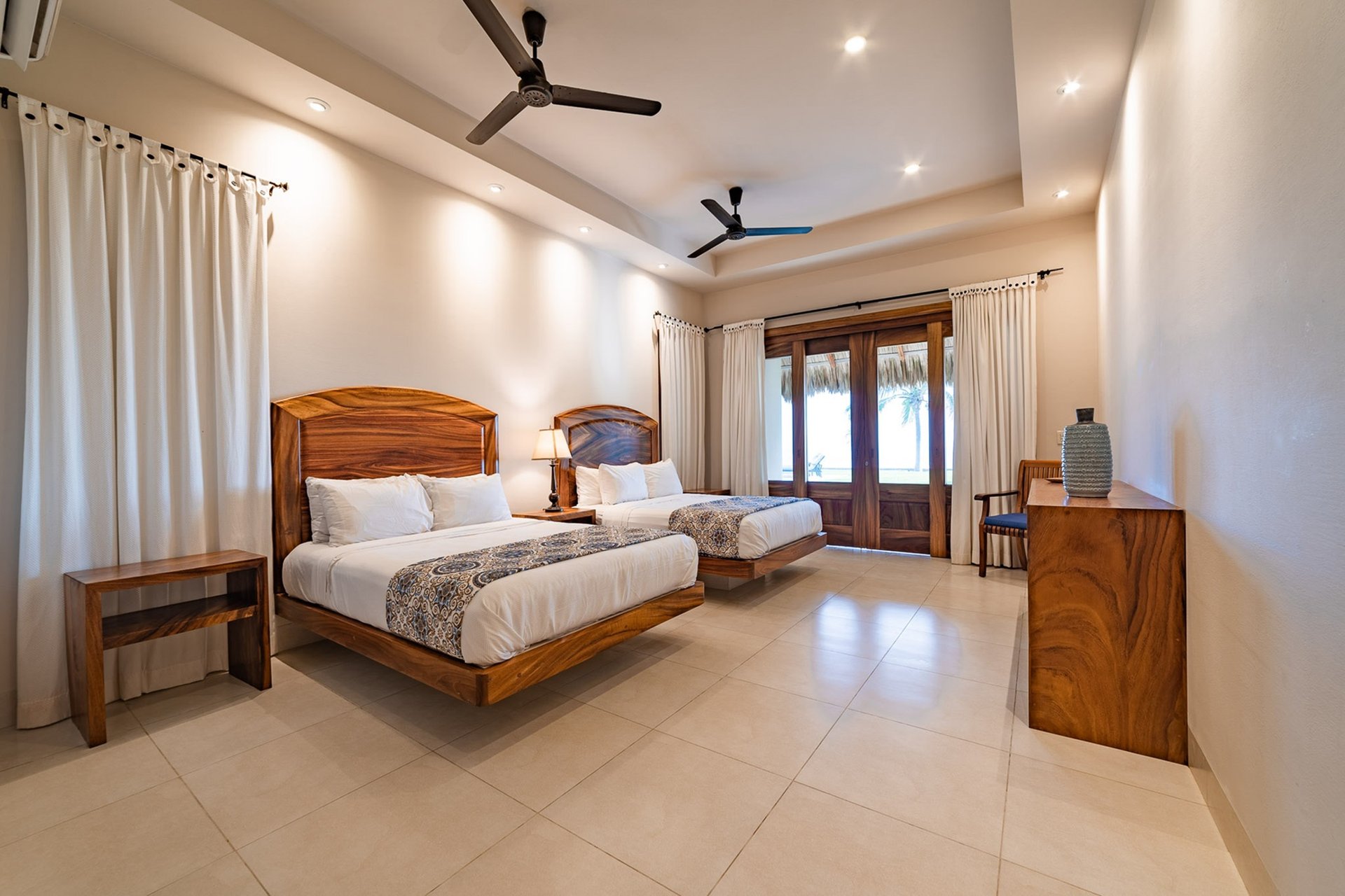 6 Bedroom, Villa, Casa Palmarena