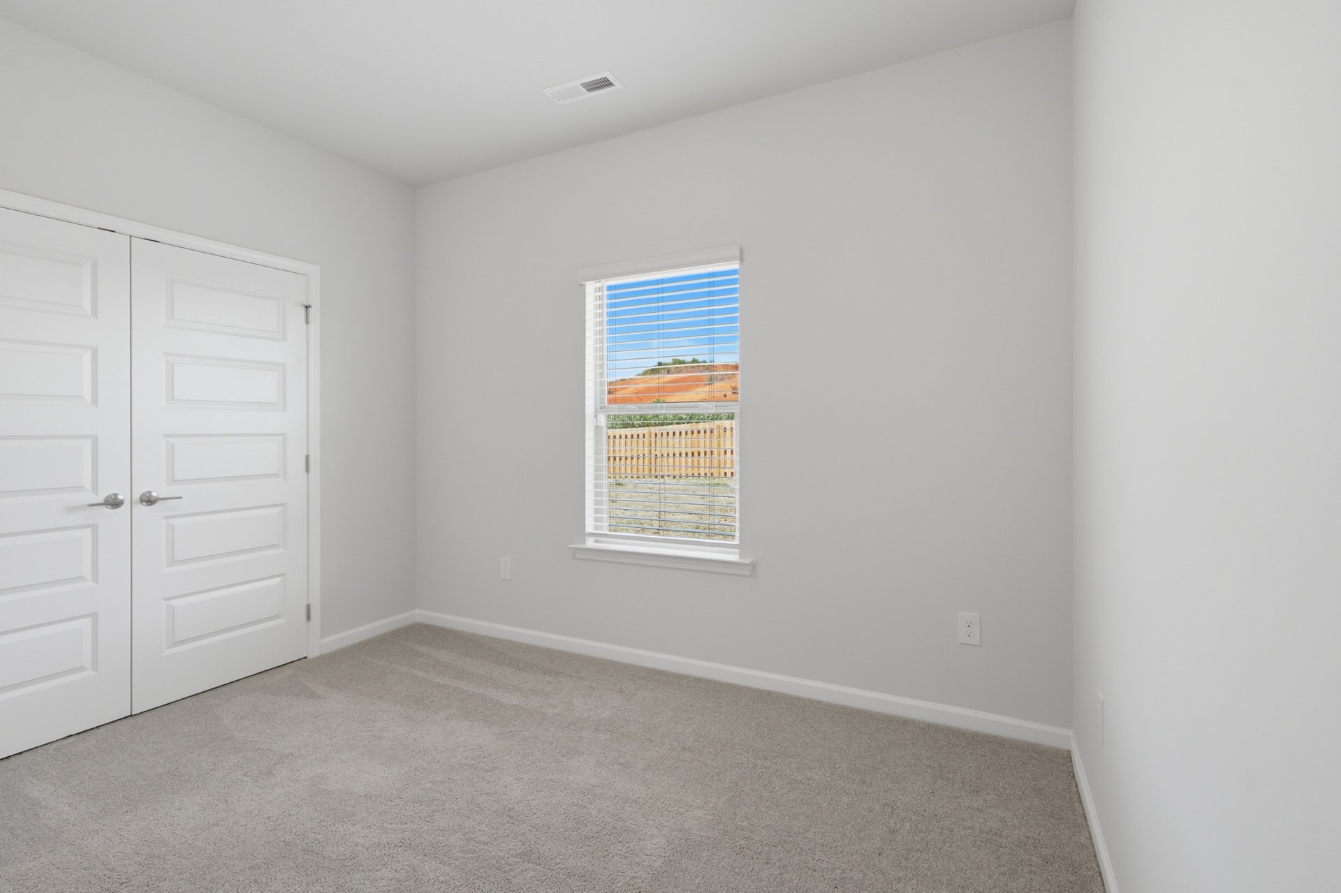 Peaceful Nature Views & Resort-Style Amenities