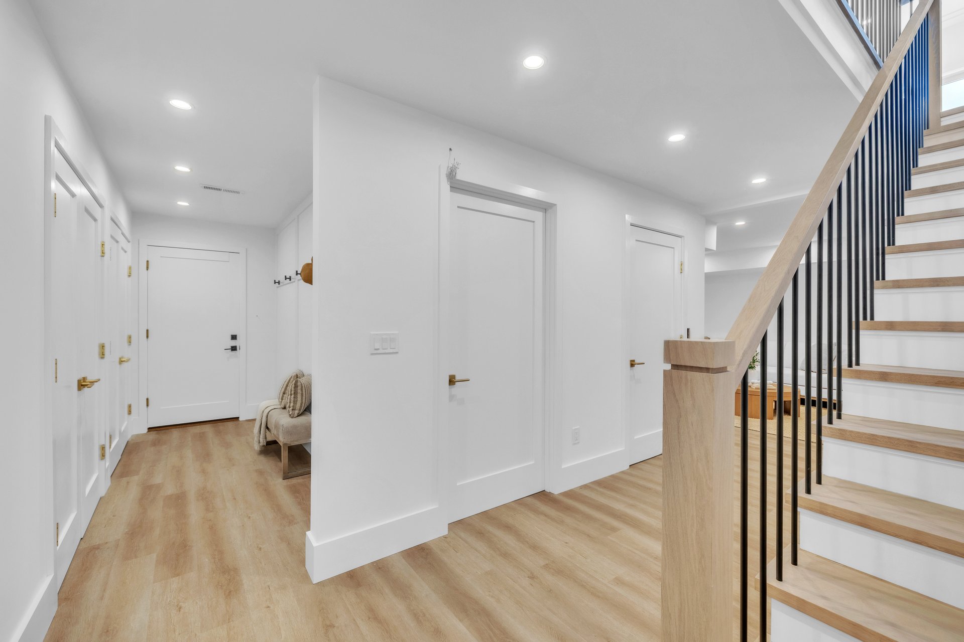 East Ave, Unit A