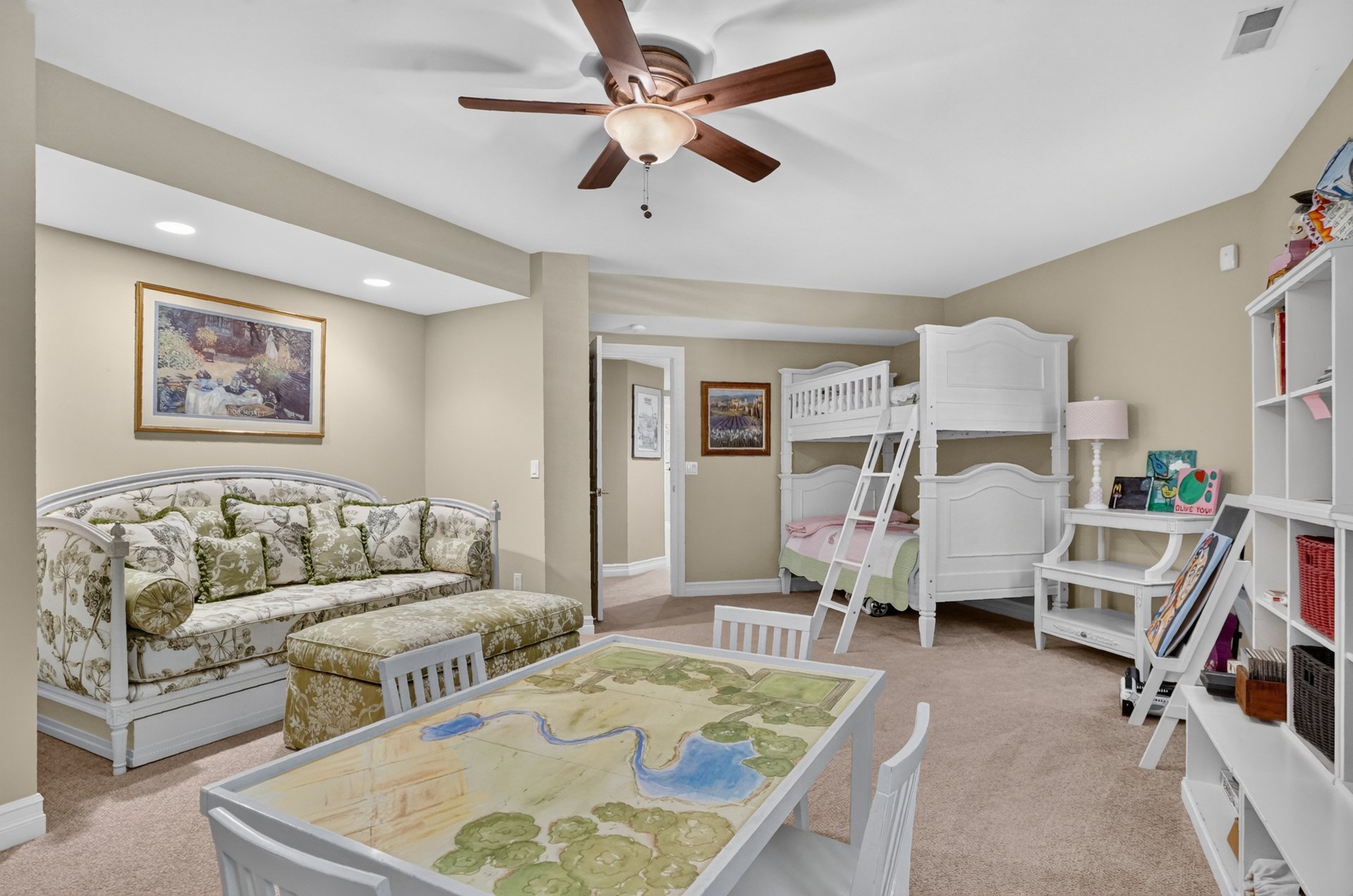 12172 Woodline