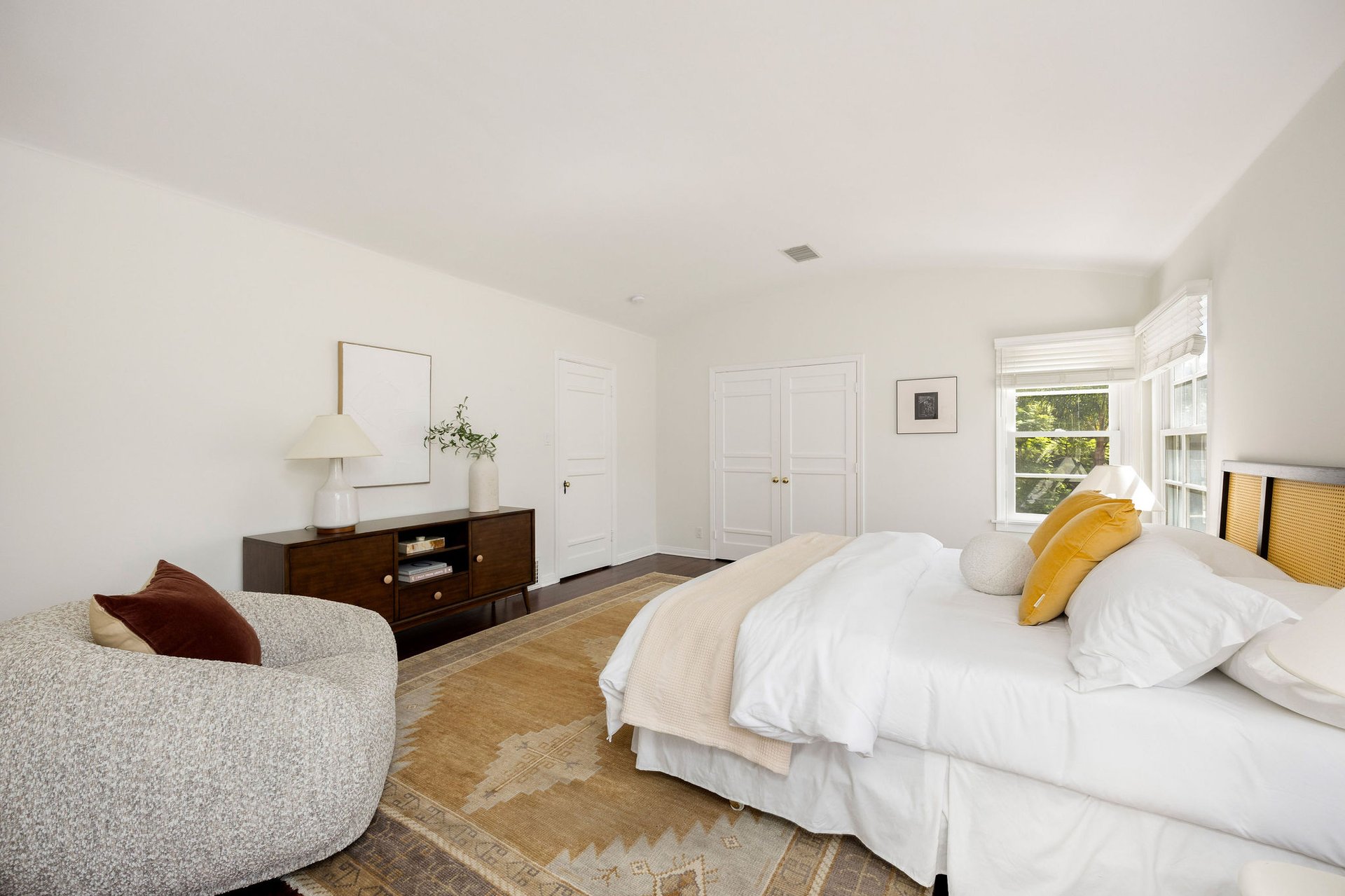 157 S. Fuller Ave