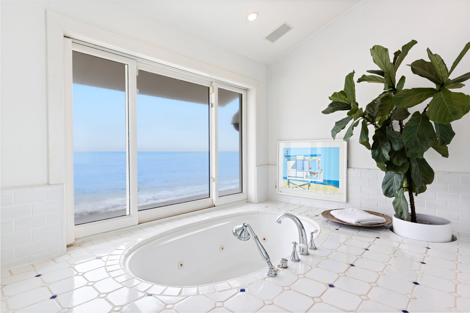 22202 Pacific Coast Hwy