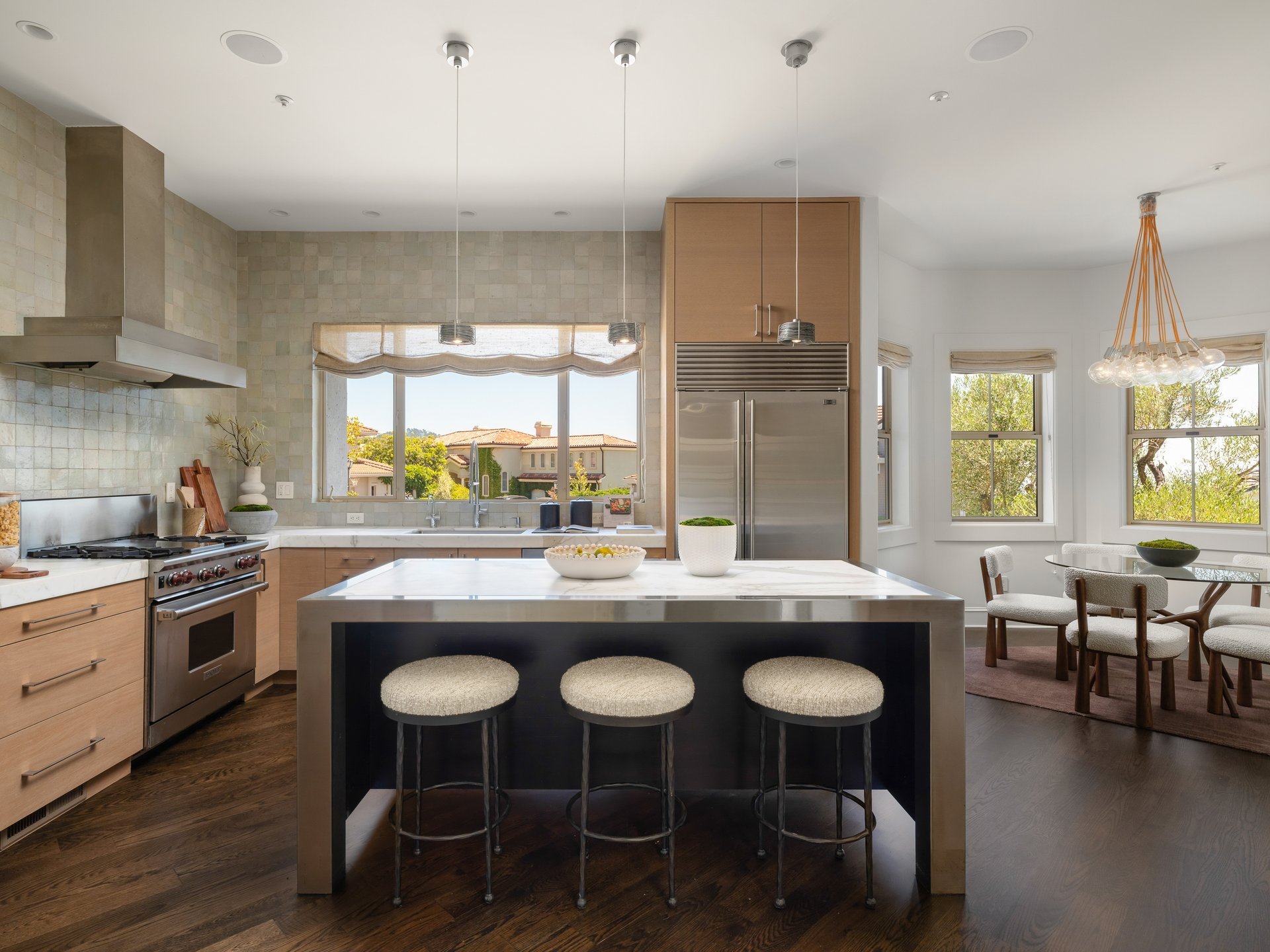 Architectural Modernism, Bay Views, and Exceptional Outdoor Living