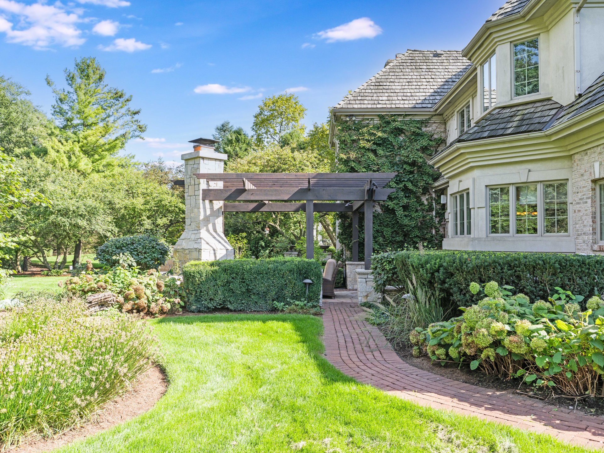 36W540 Hunters Gate Road St. Charles