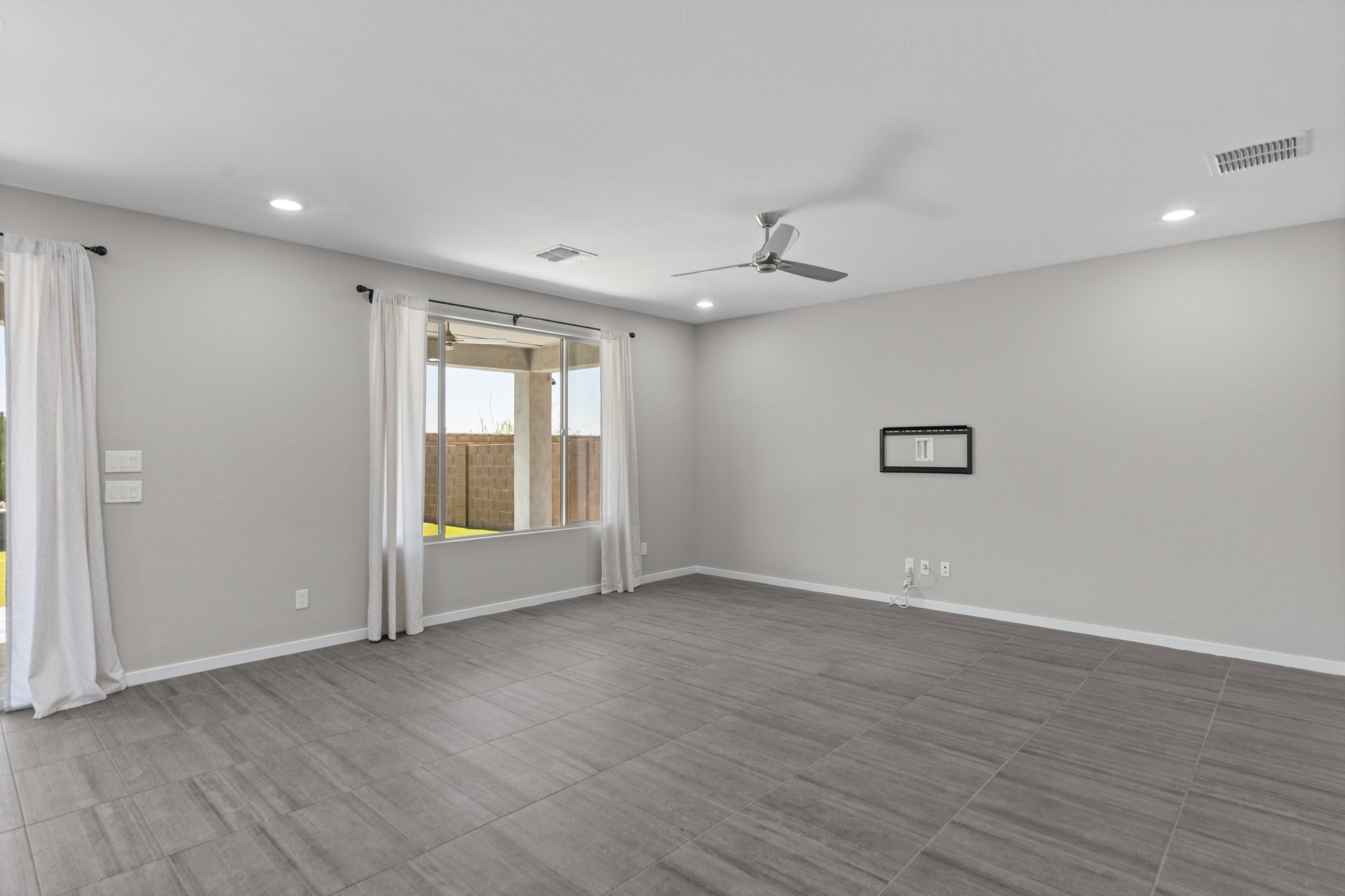3131 E Tina Dr