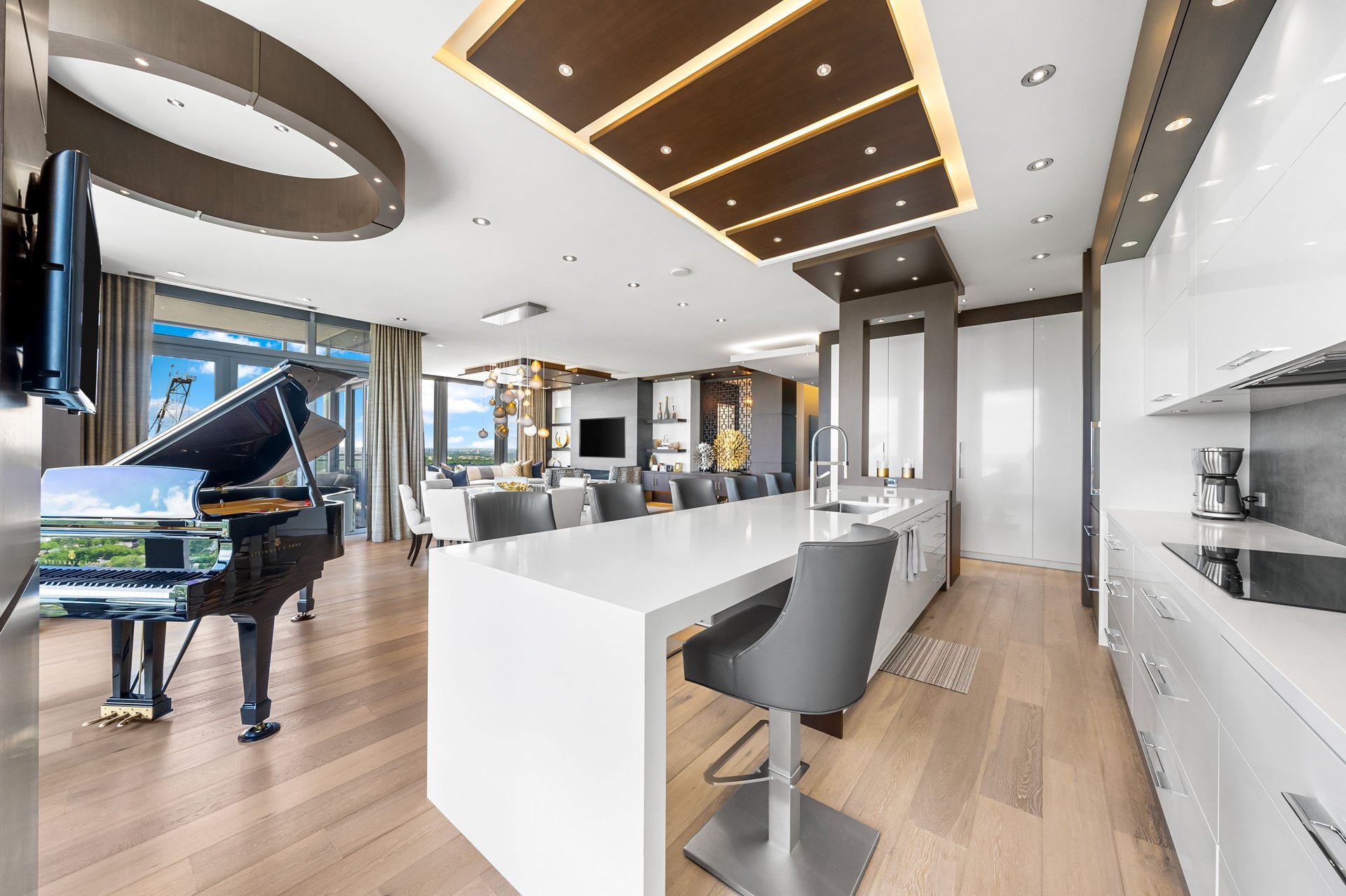 Four Seasons Residence