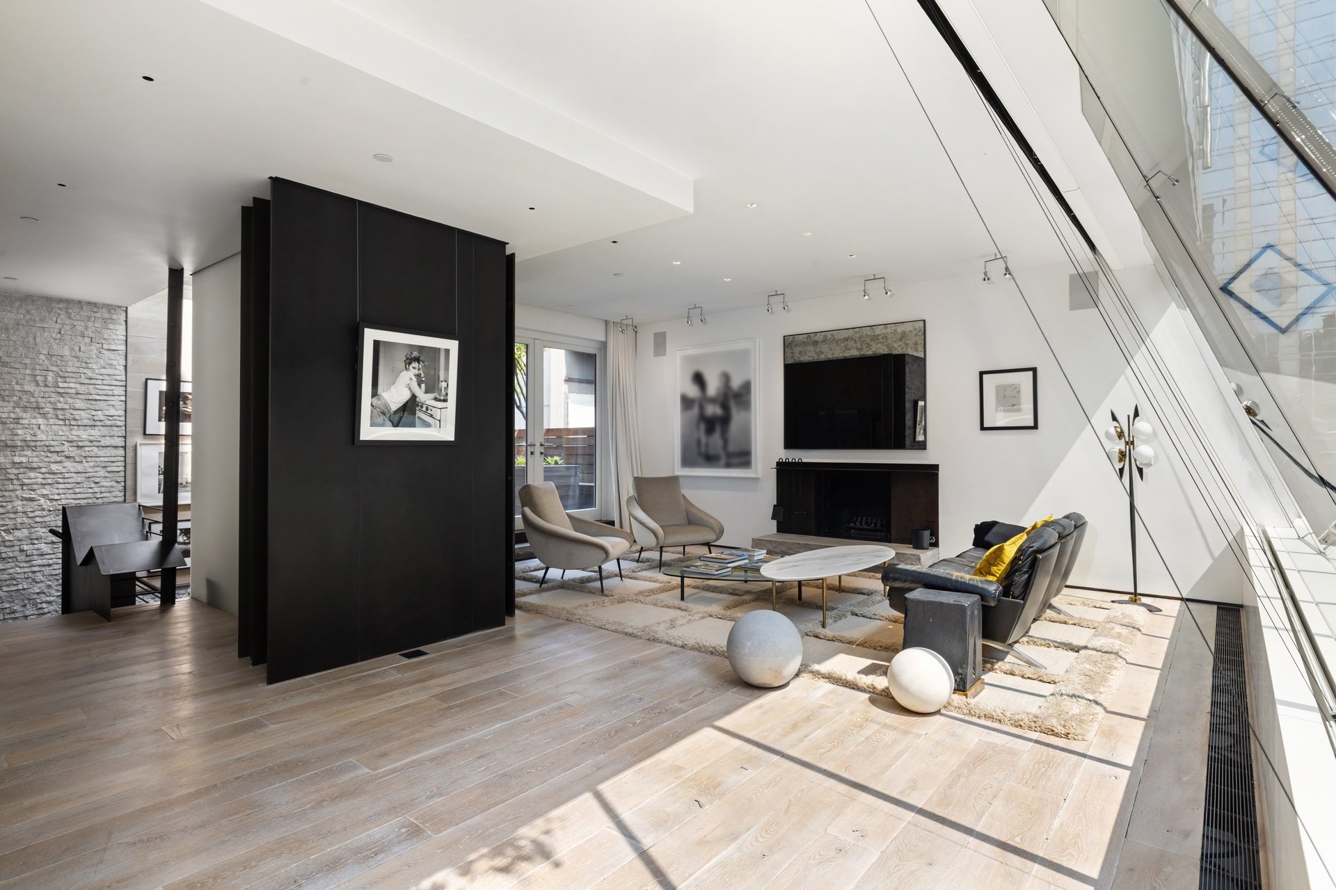 28 West 38th Street, PHW