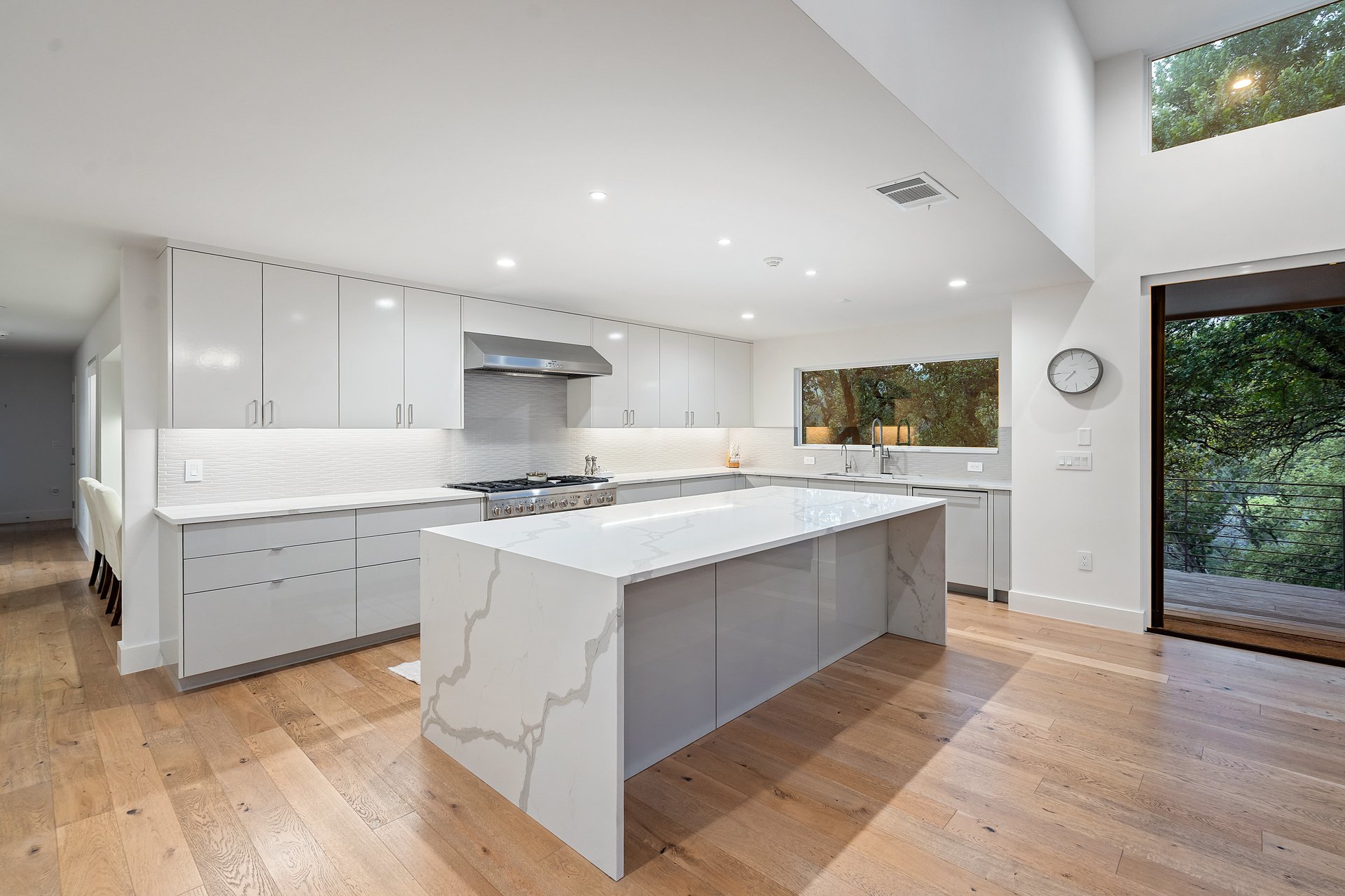Modern Luxury Meets Natural Serenity