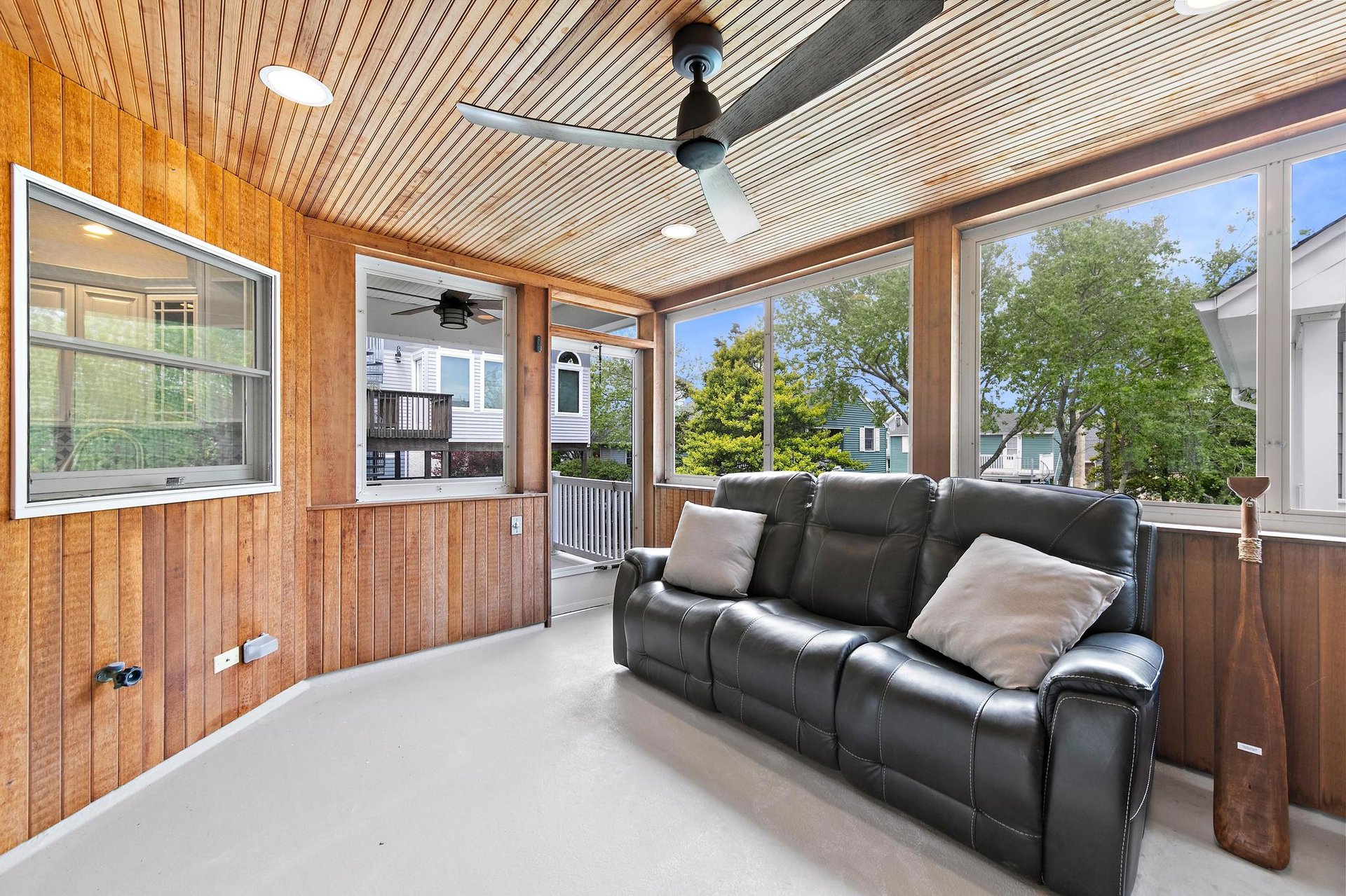 119 Dolphin Ave