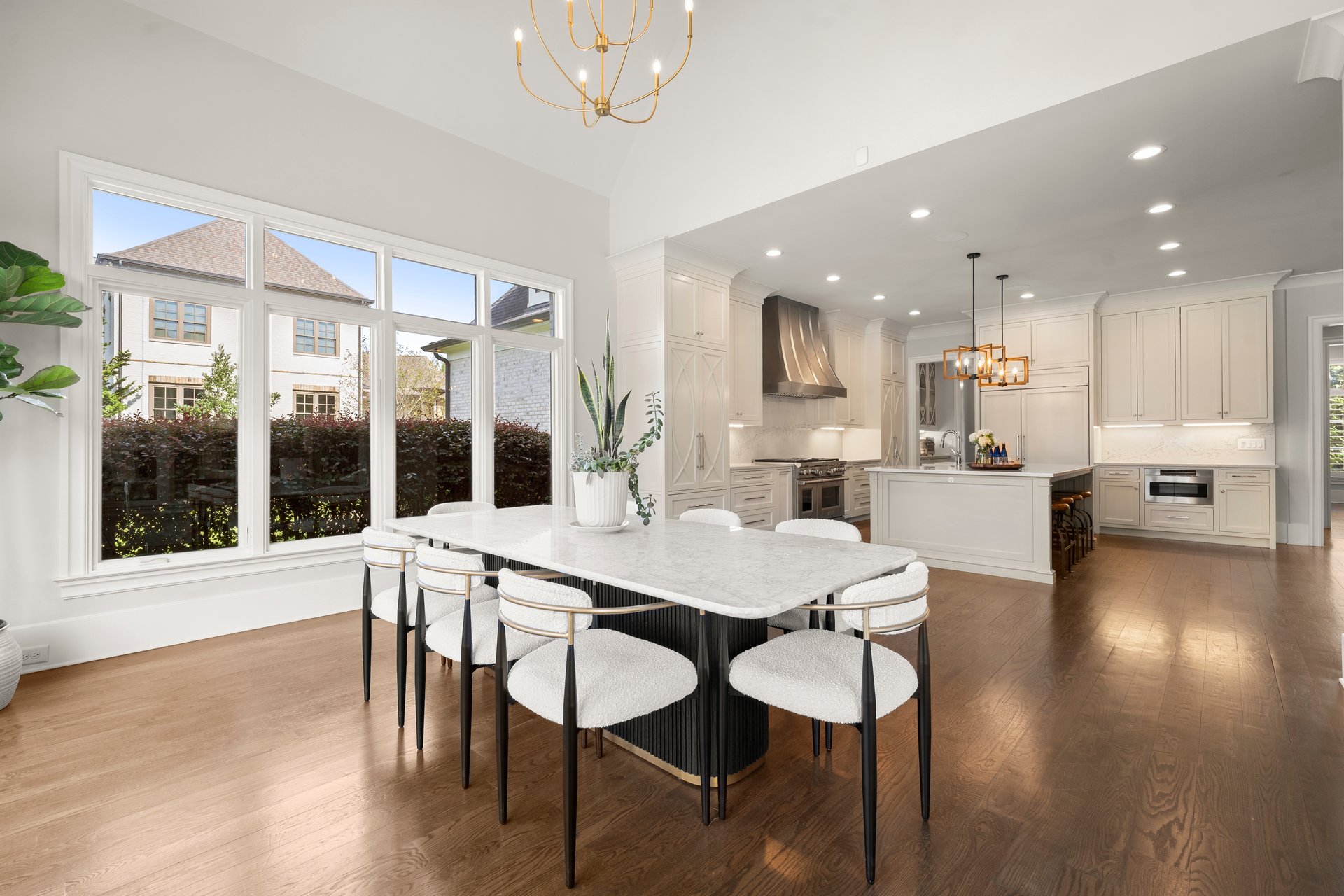  10160 Cedar Ridge Drive