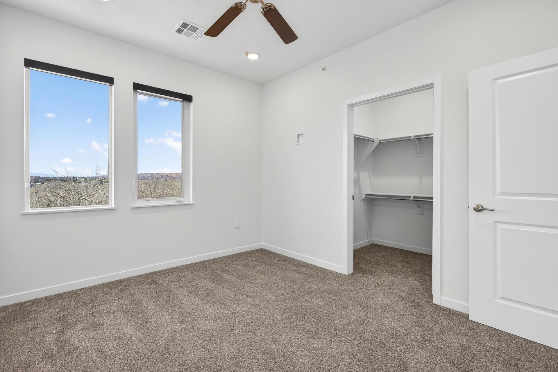 983 W State St C-203