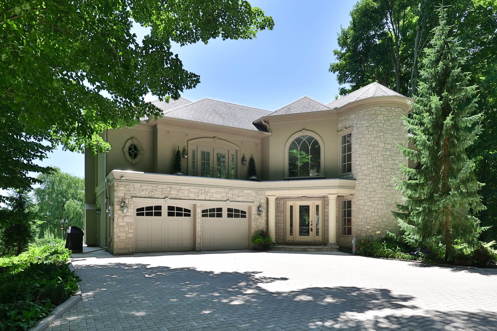 1270 1 Side Road, Burlington