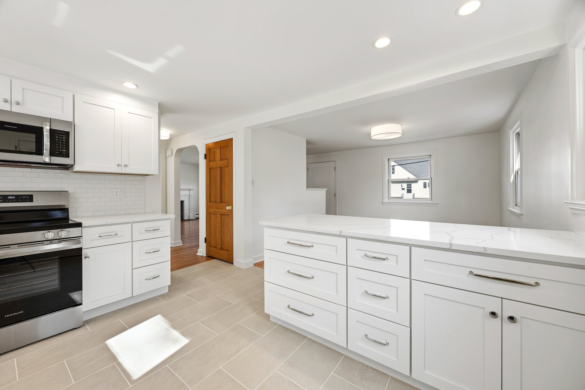 10 Meadowbrook Lane