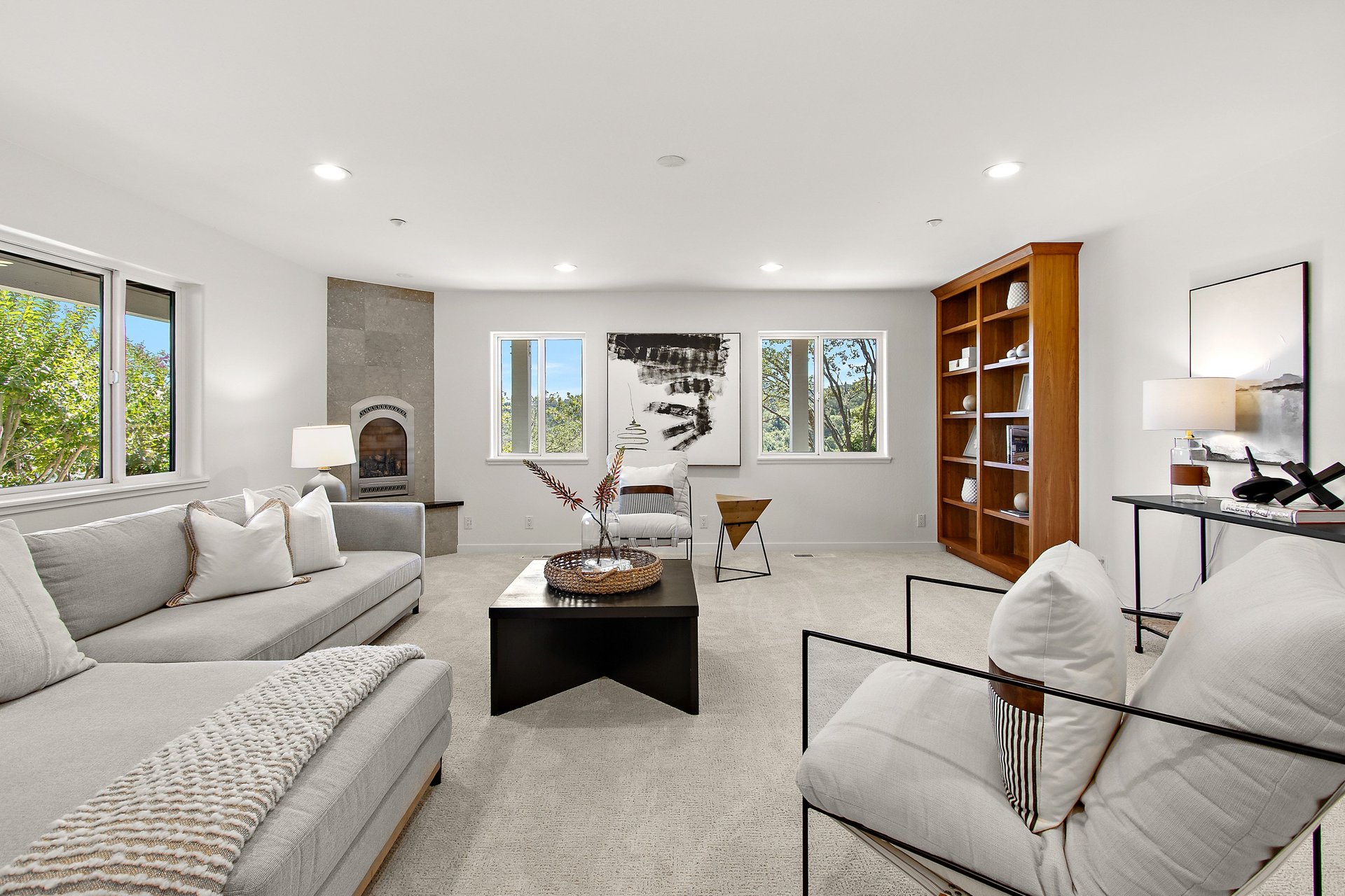 809 Mountain View Dr