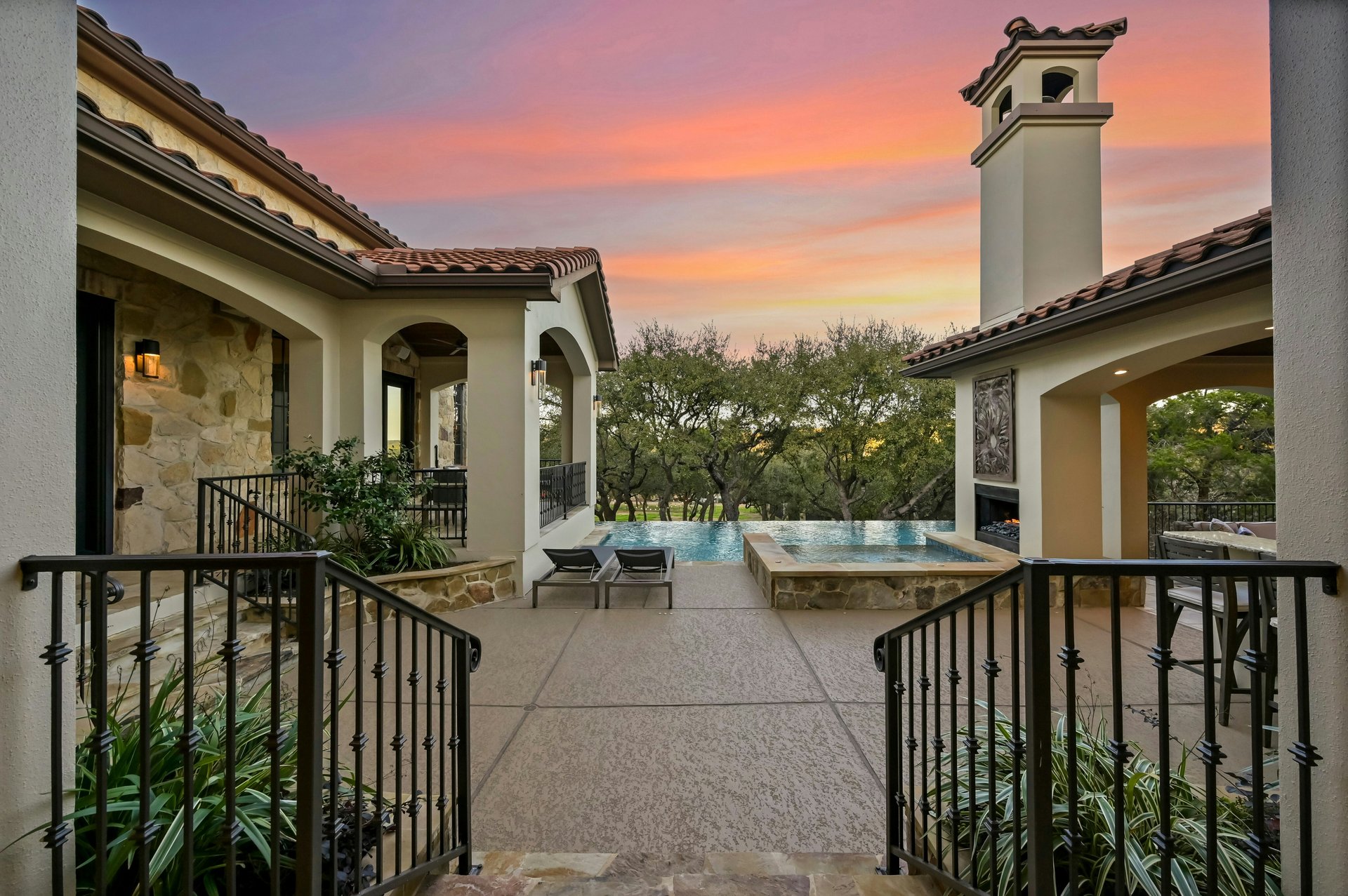 10213 Amwell Cove