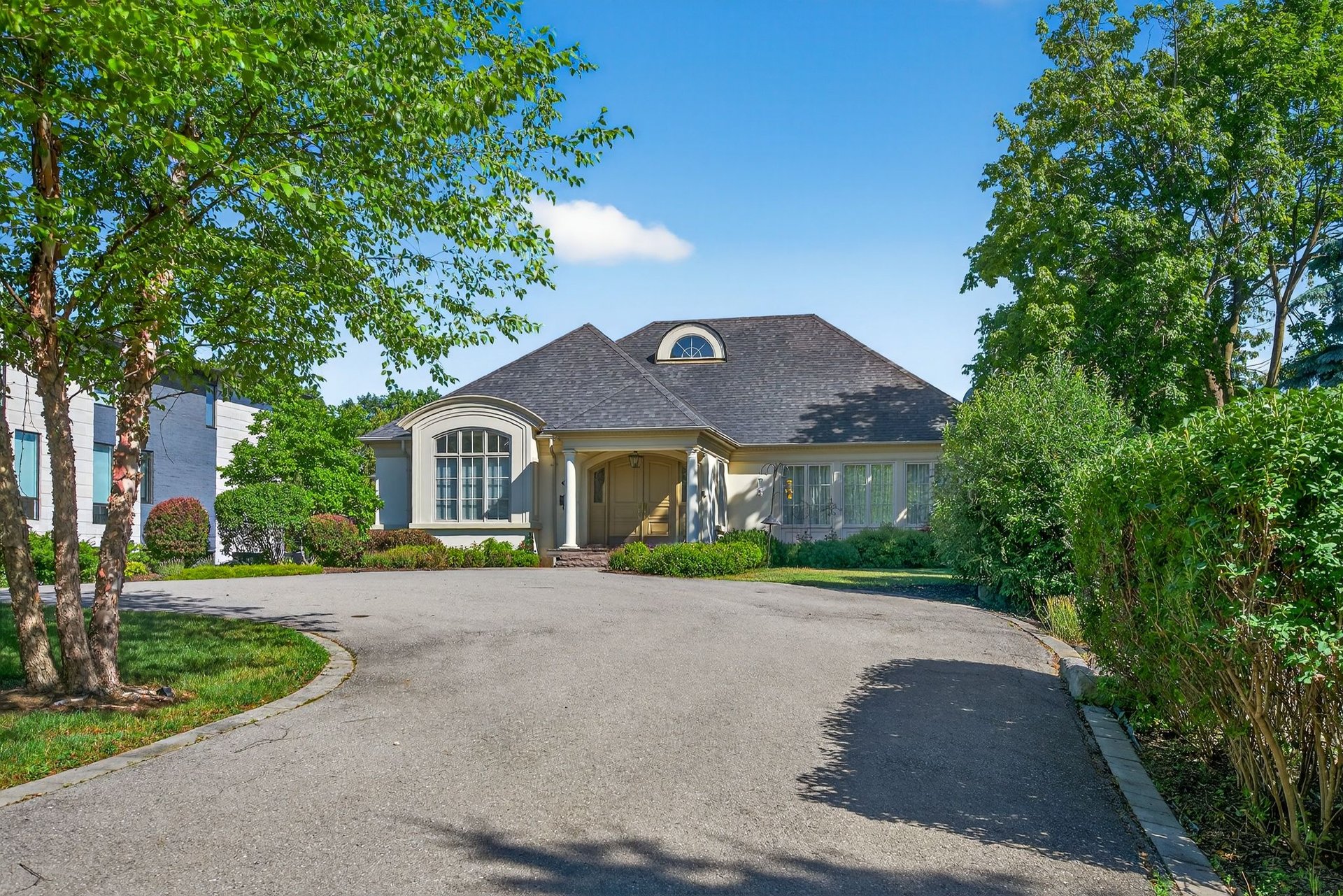 Impressive 100' x 300' Lot