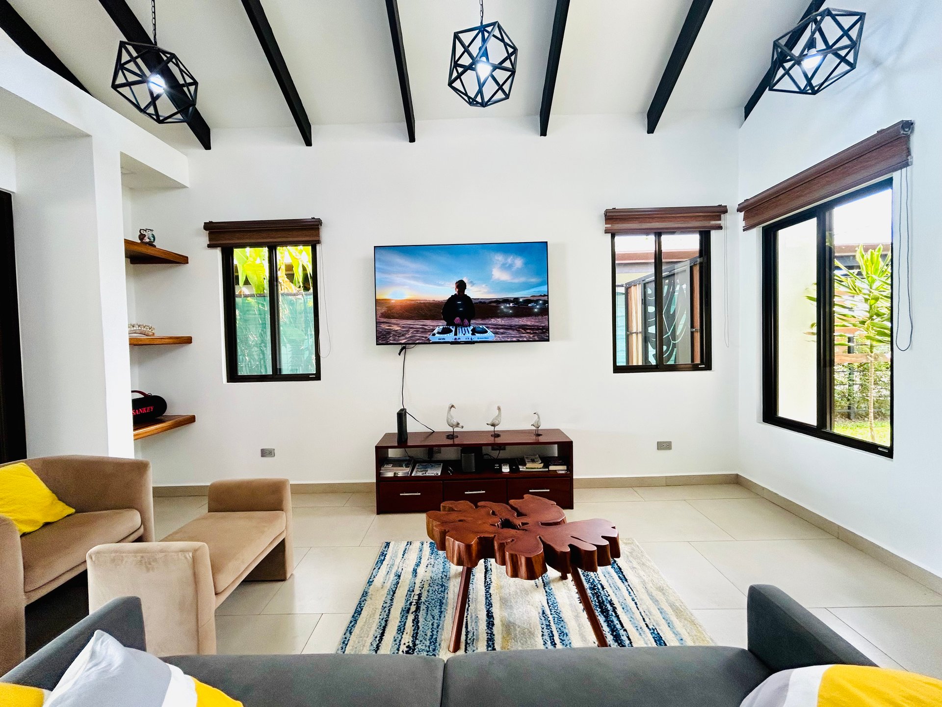 Tropical Modern Living Near Uvita – Stylish Pool Home with Privacy | Price Reduced