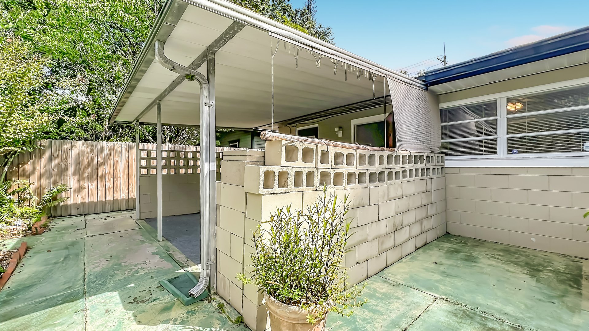 Colonialtown 3-Bedroom 1.5-Bathroom Home with Terrazo Floors