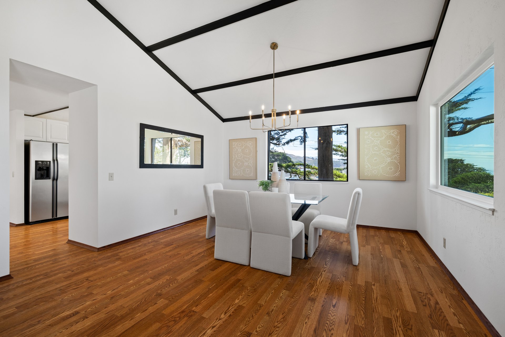 207 Beverly Pl