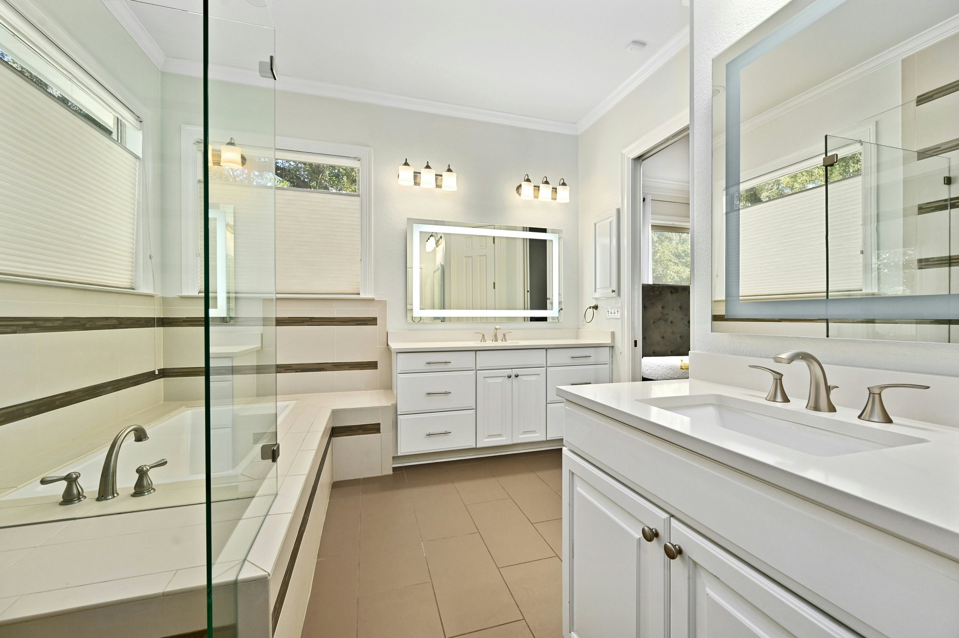 6615 Dogwood Creek 