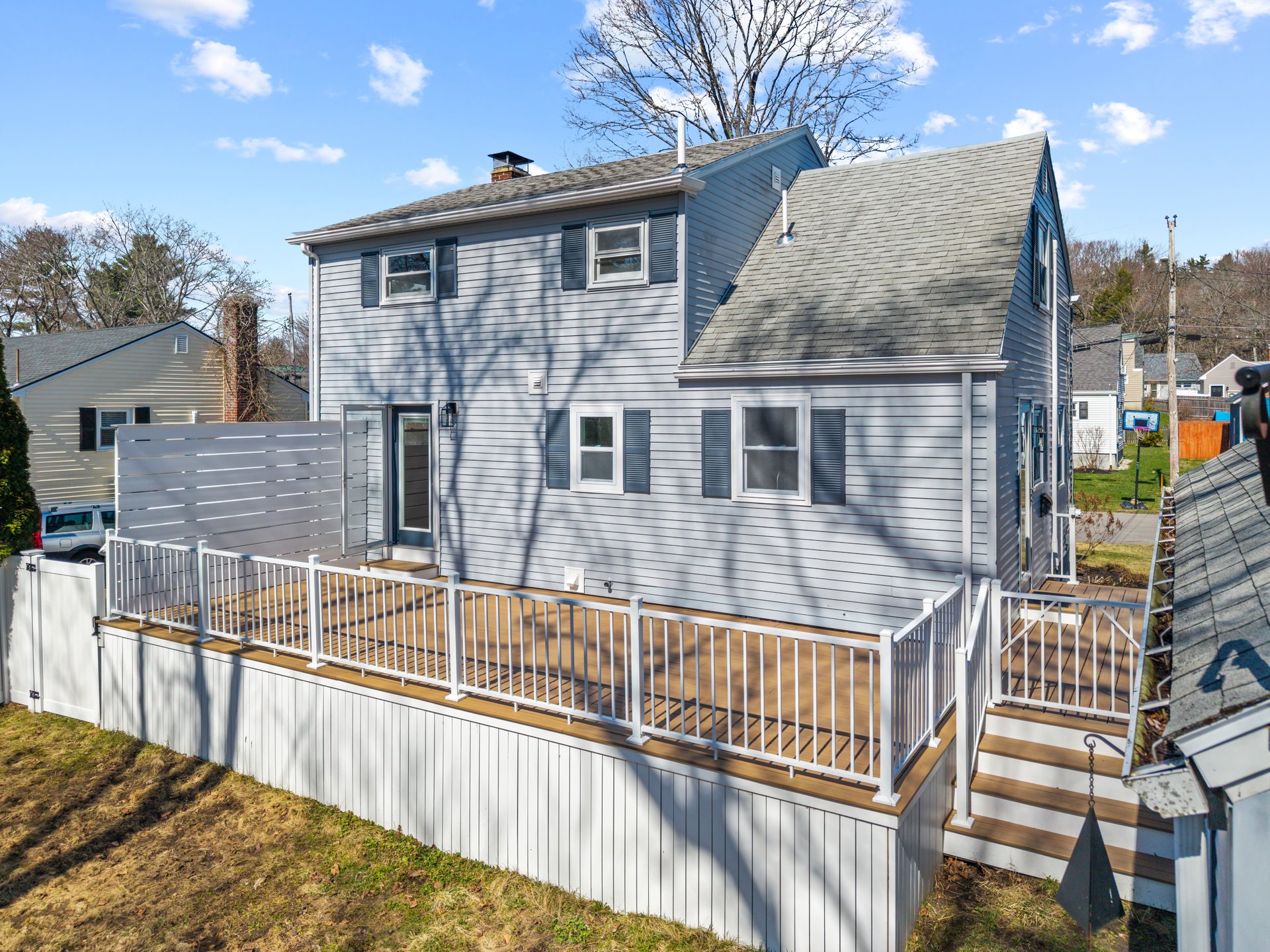 10 Meadowbrook Lane