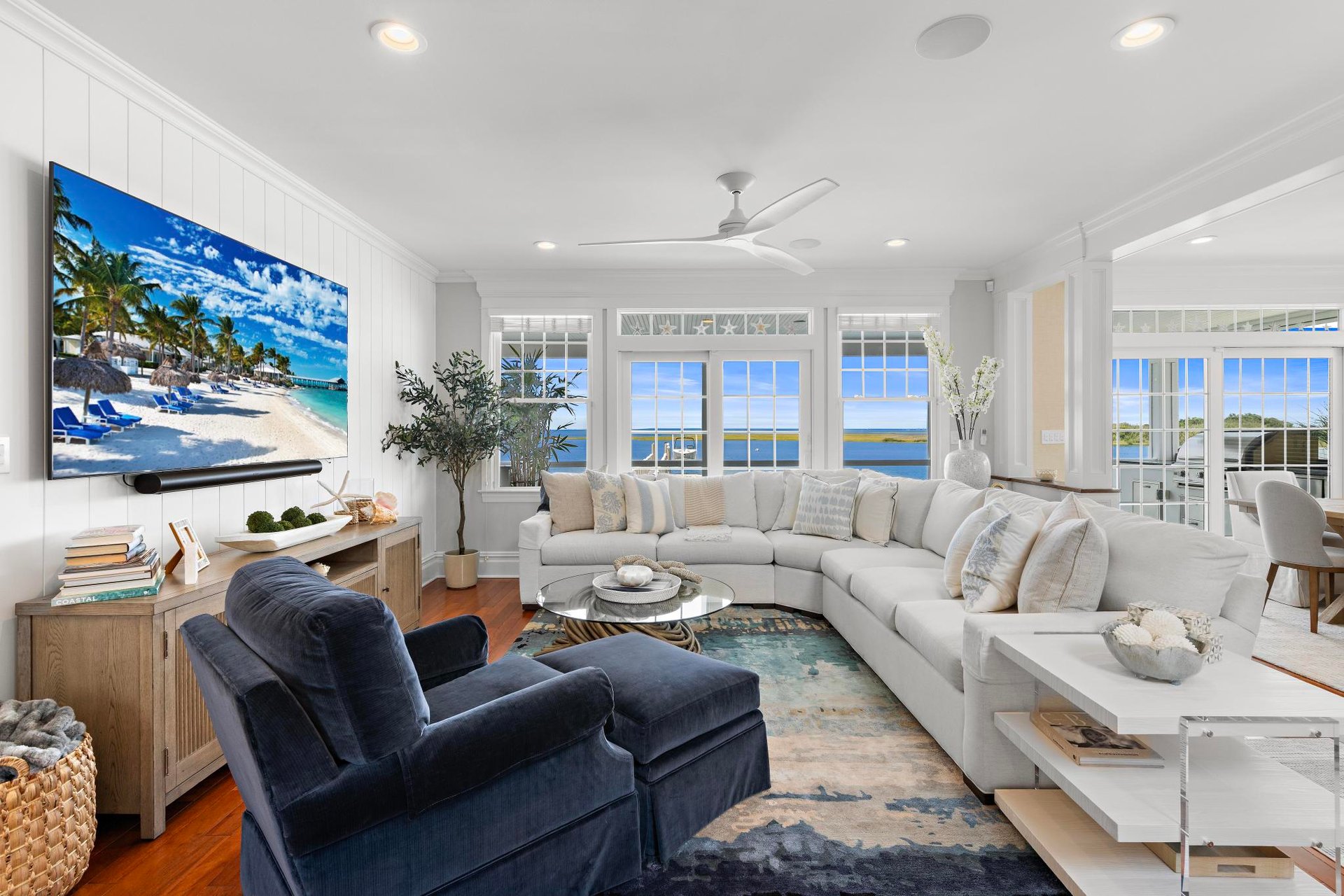 2108 Waverly Place