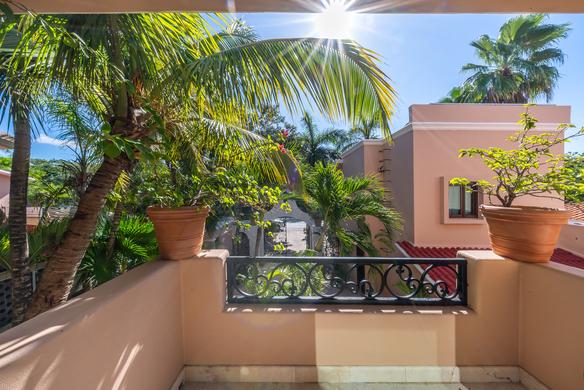 Villa Orquídea Puerto Aventuras | Golf-Front Luxury Estate