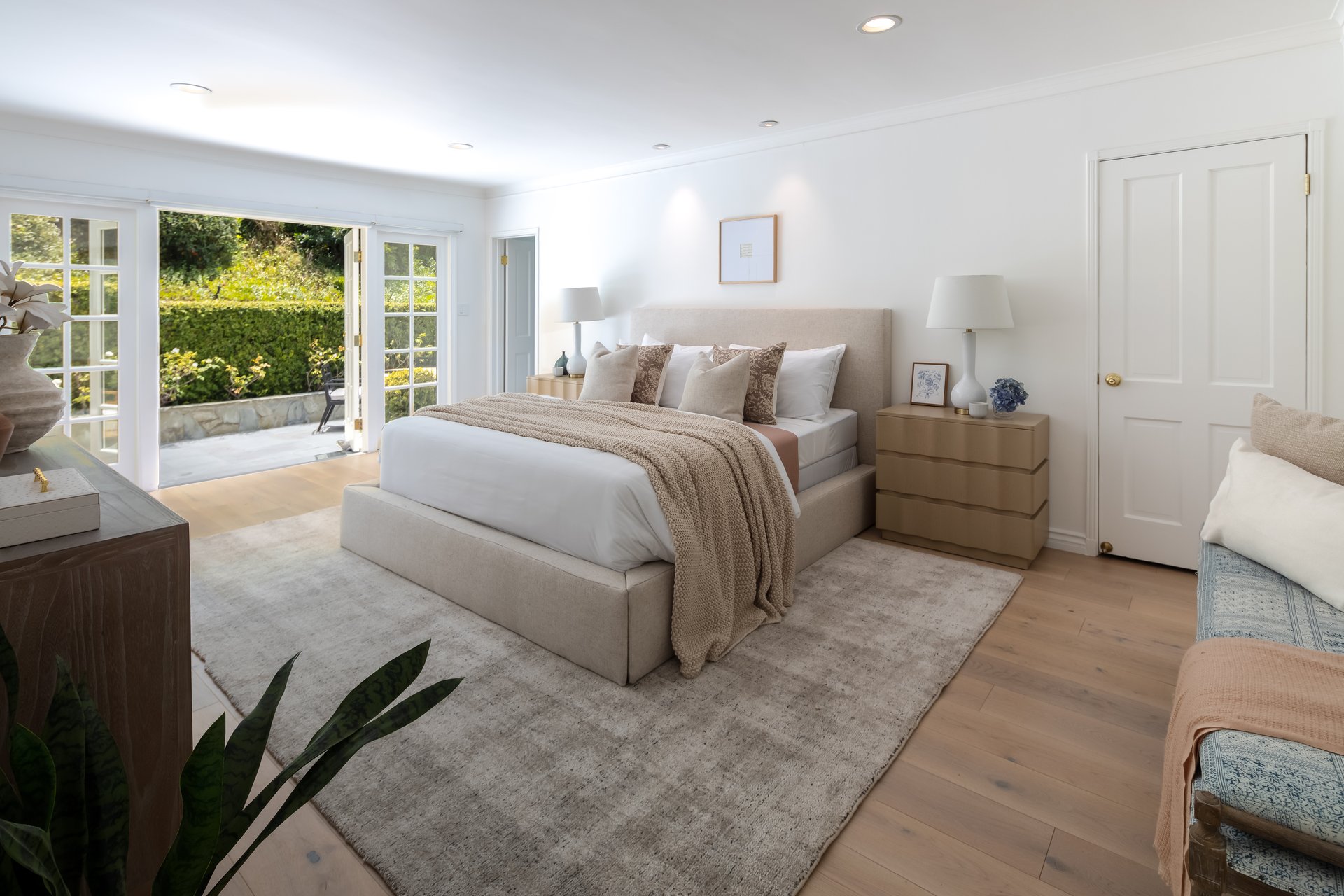 1134 San Ysidro Dr, Beverly Hills 