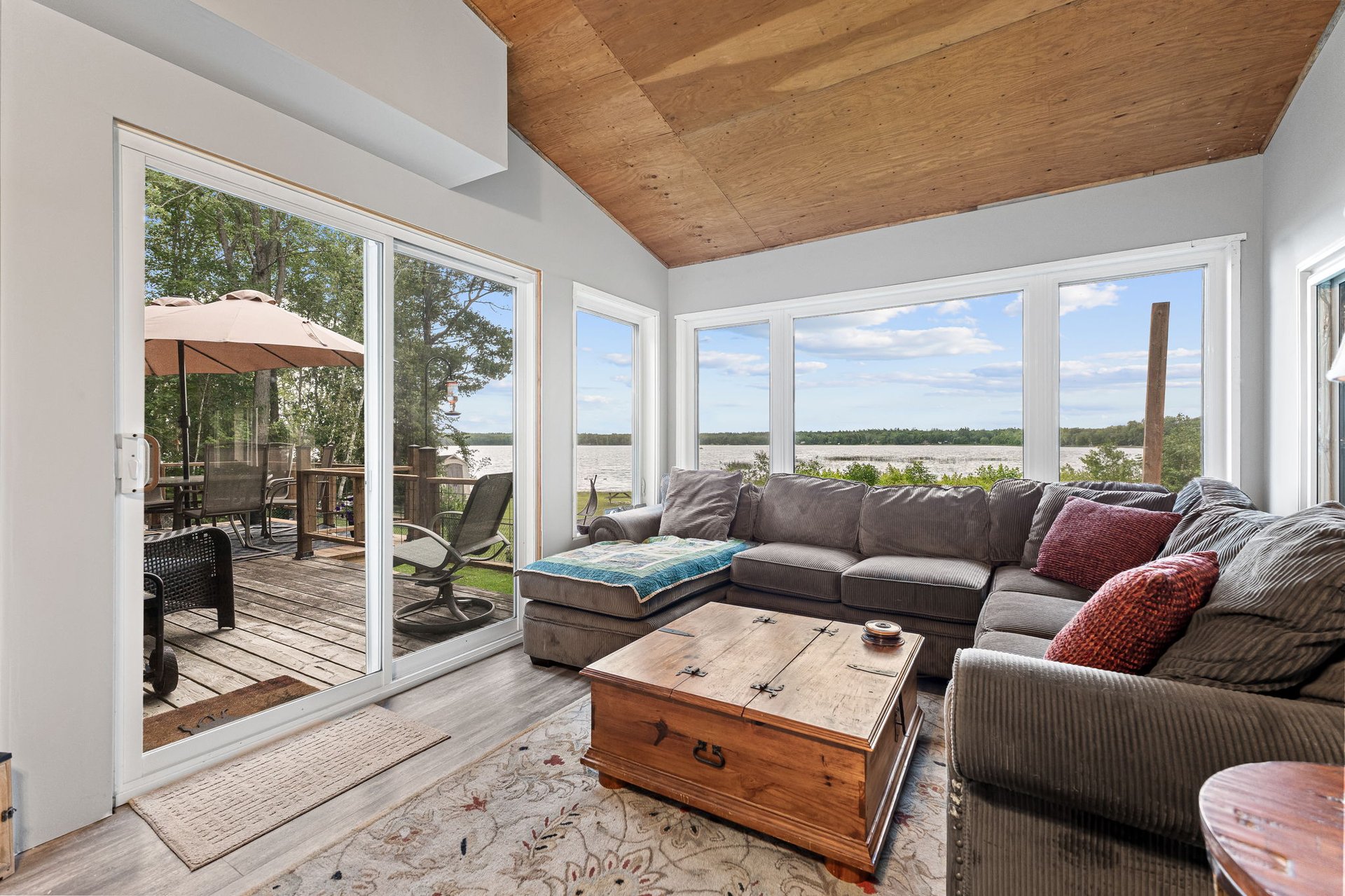 27 Young Street, Kawartha Lakes