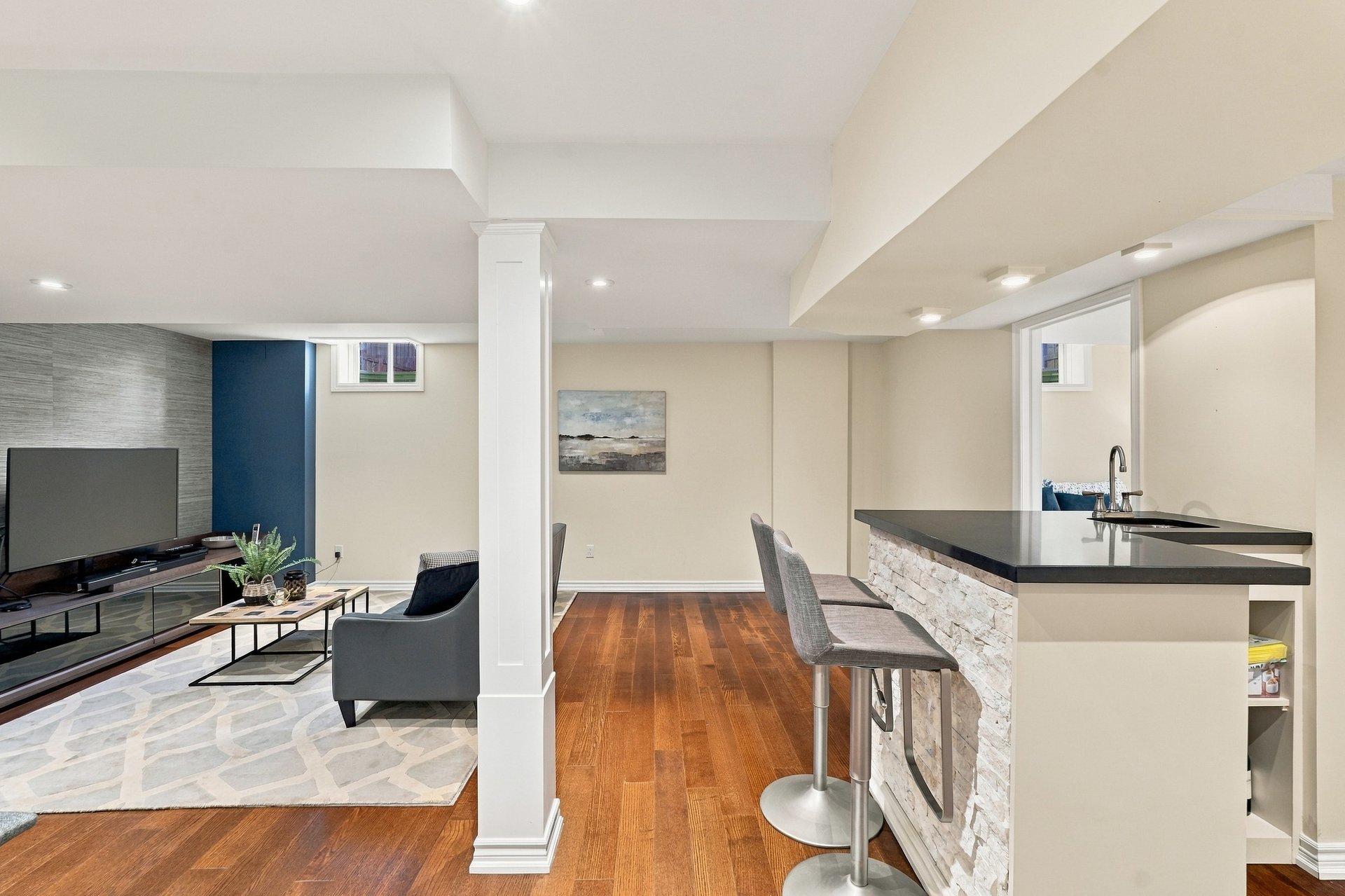 Family Living in the Heart of Lakeshore Woods