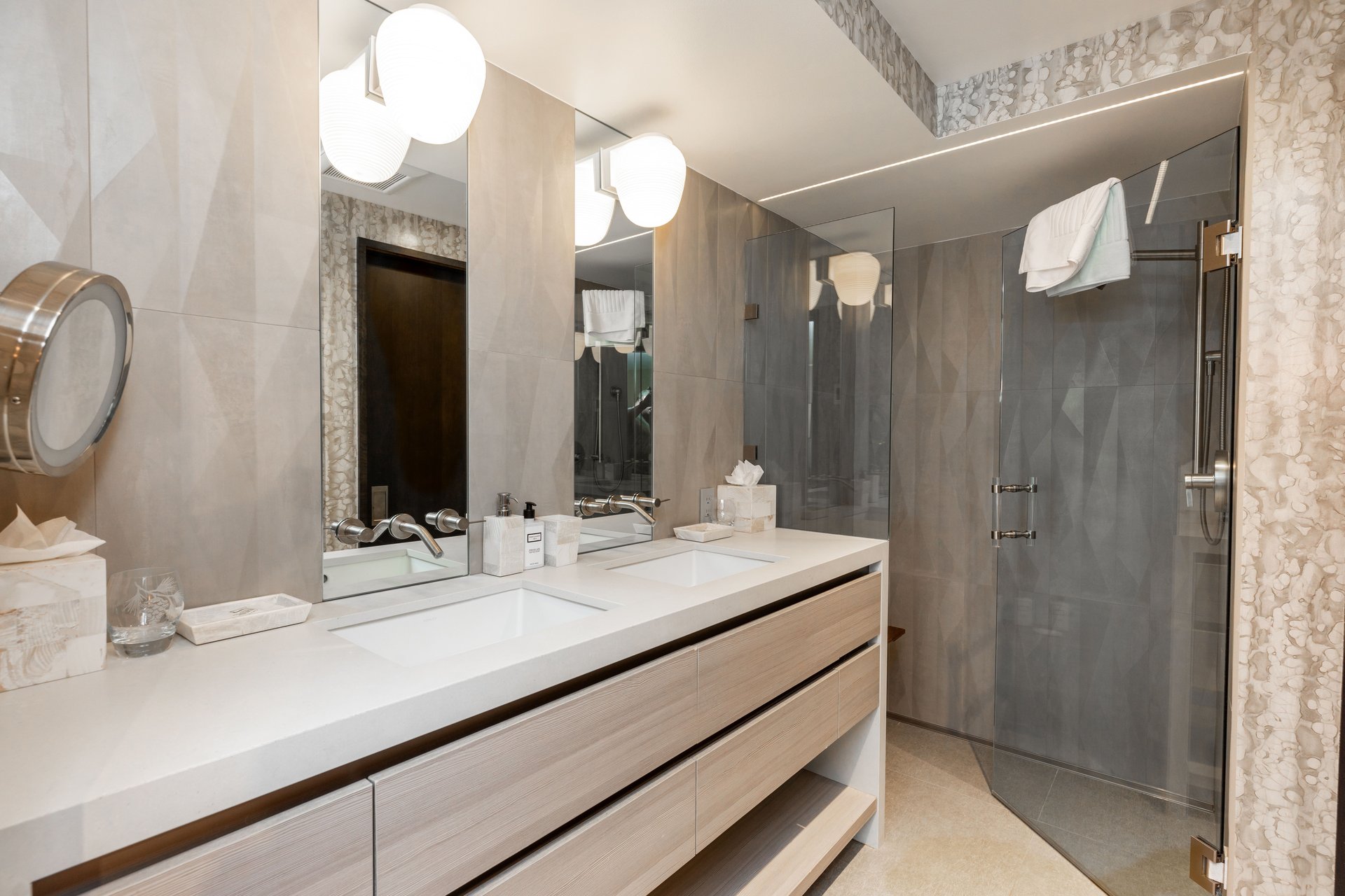 The Lodge at Vail Condominiums #357