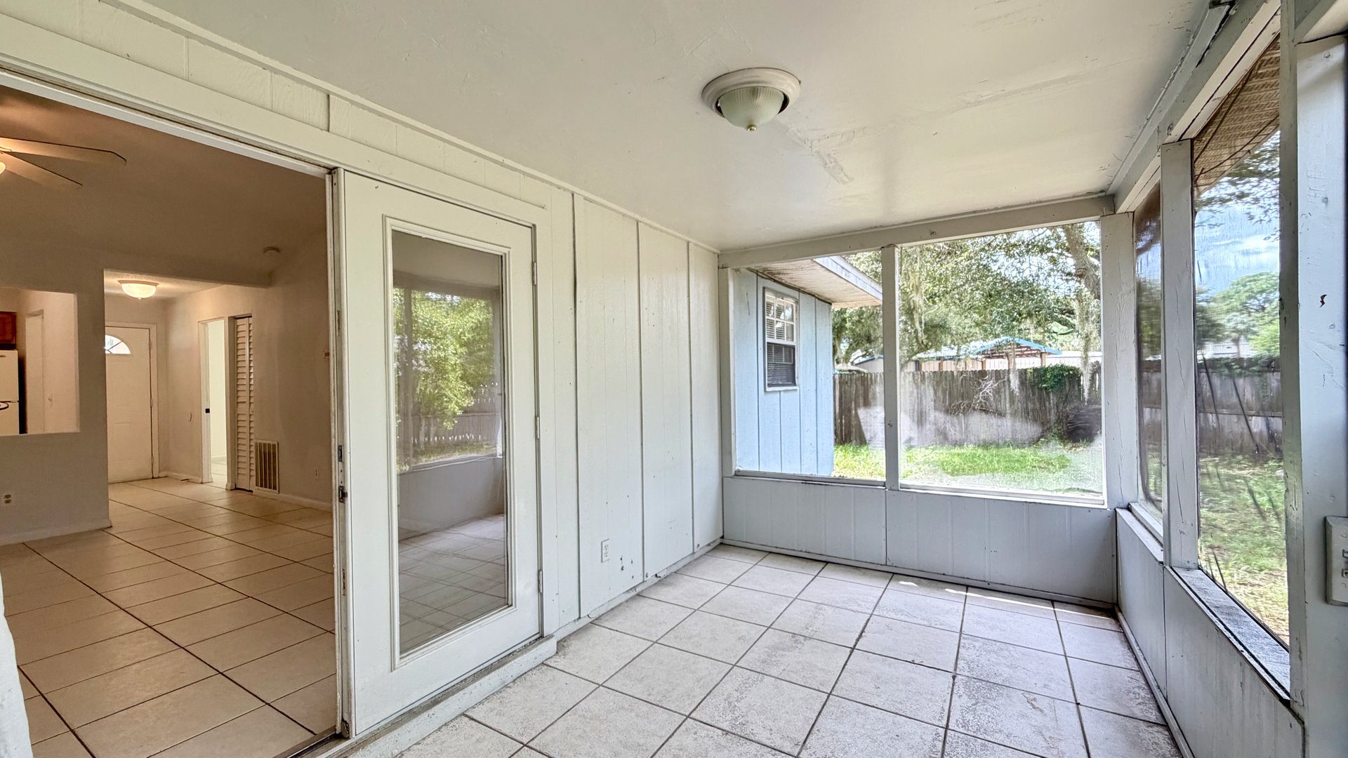 Casselberry Two-Bedroom Unit in Half-Duplex with Private Yard
