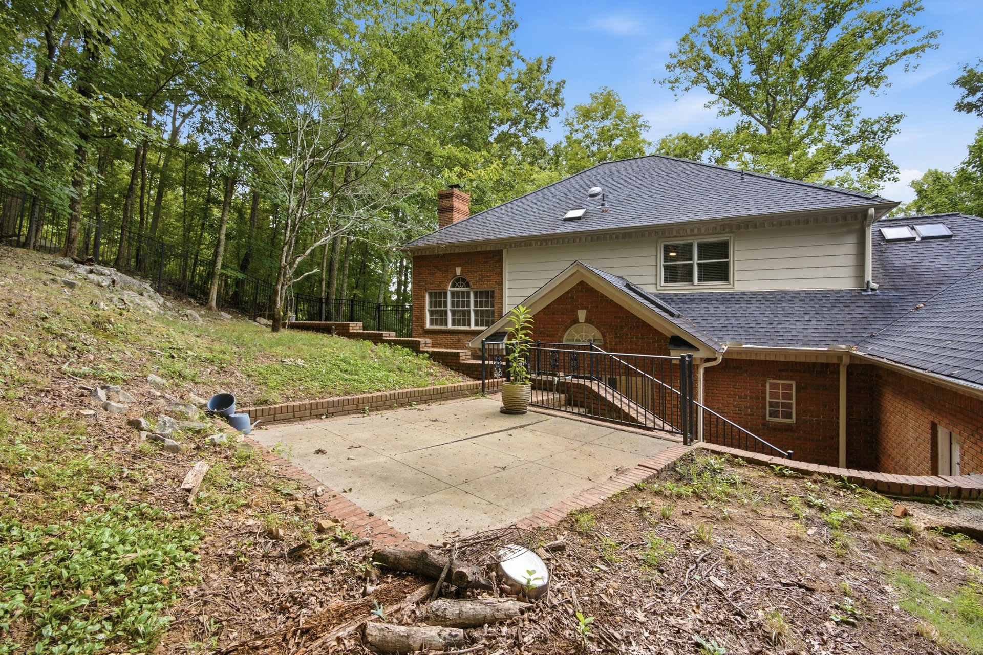 Where Luxury Meets the View on Monte Sano