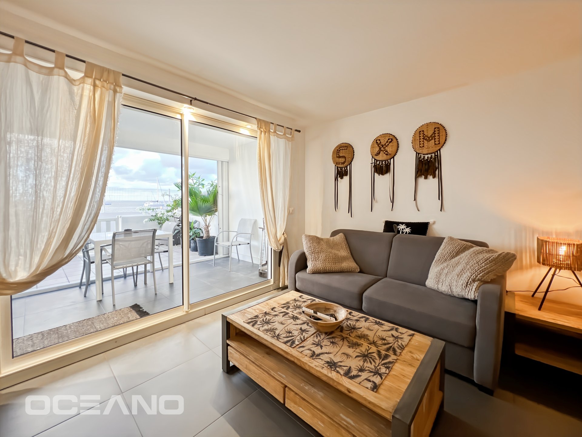 Sea View Apartment with Terrace & Pool