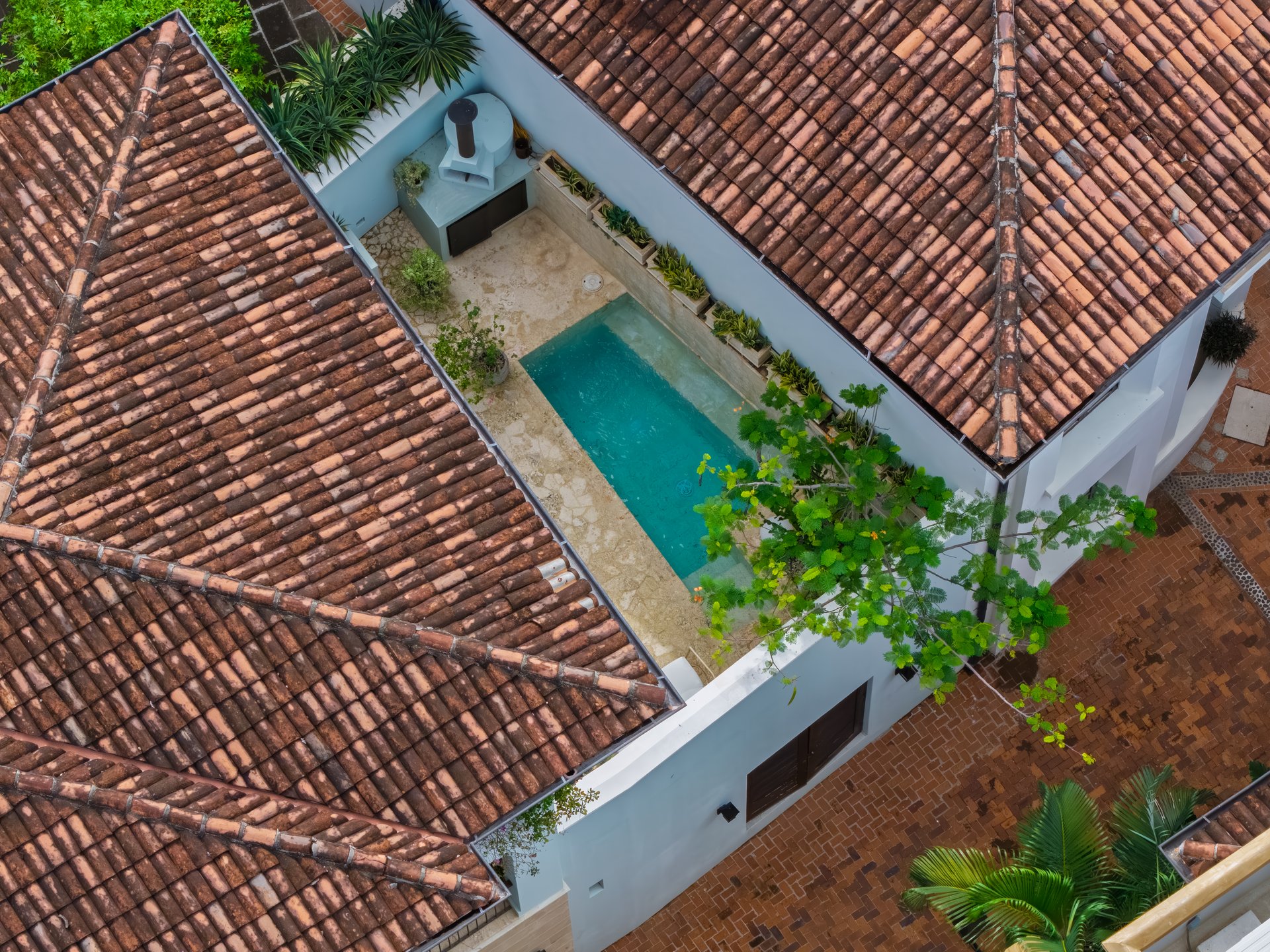 16 Calle La Ronda | Renovated Three-Bedroom Home Steps from Playa Danta