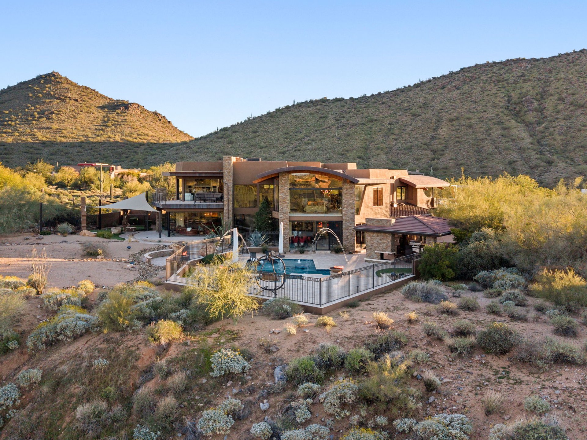 10570 E Pinnacle Peak Road