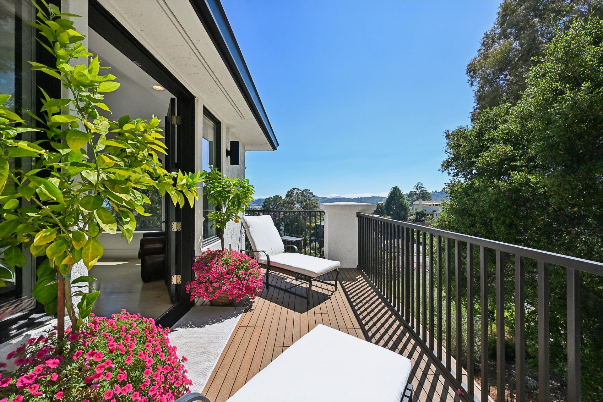 7 Sea View Avenue