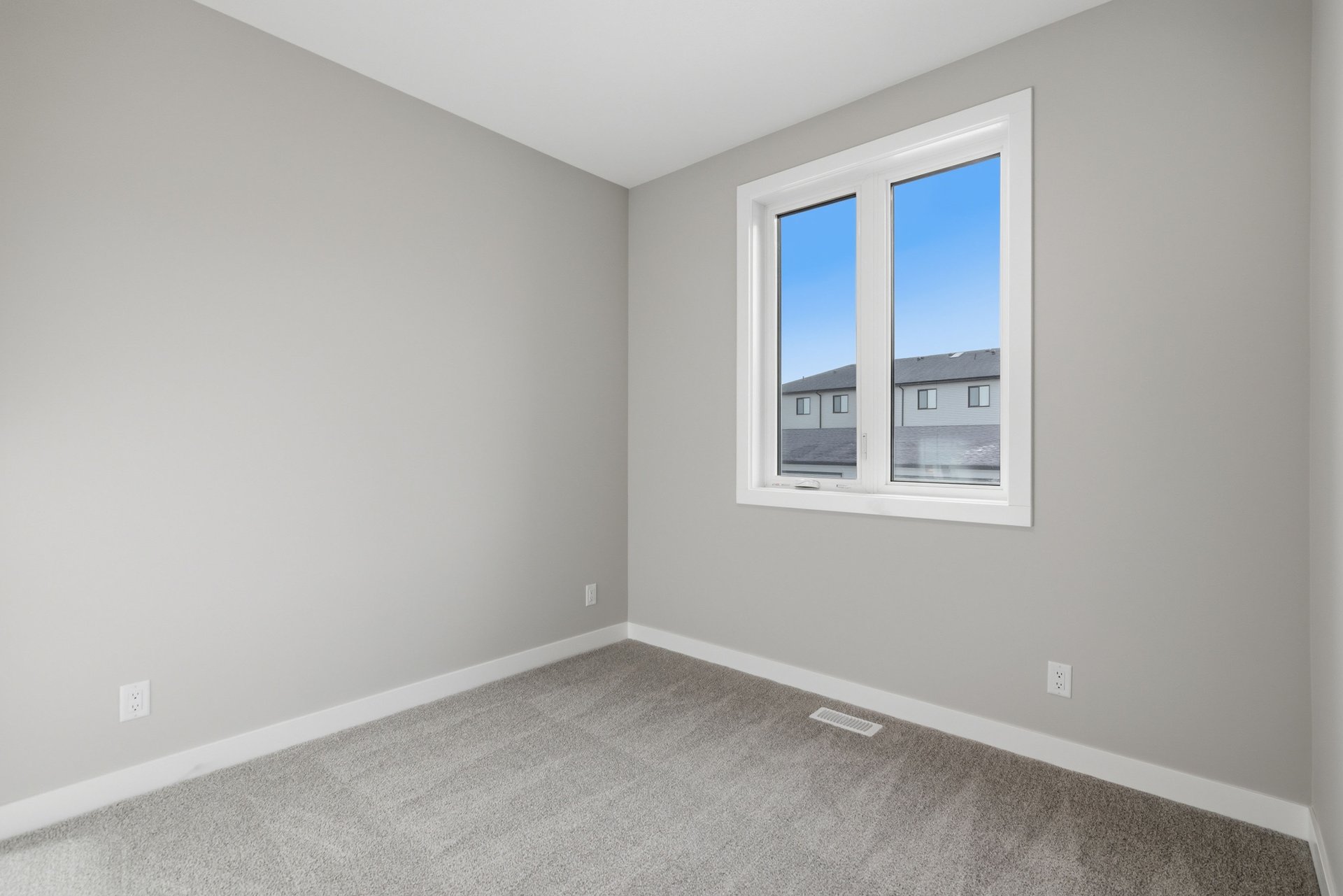 51 Belvedere Crescent SE