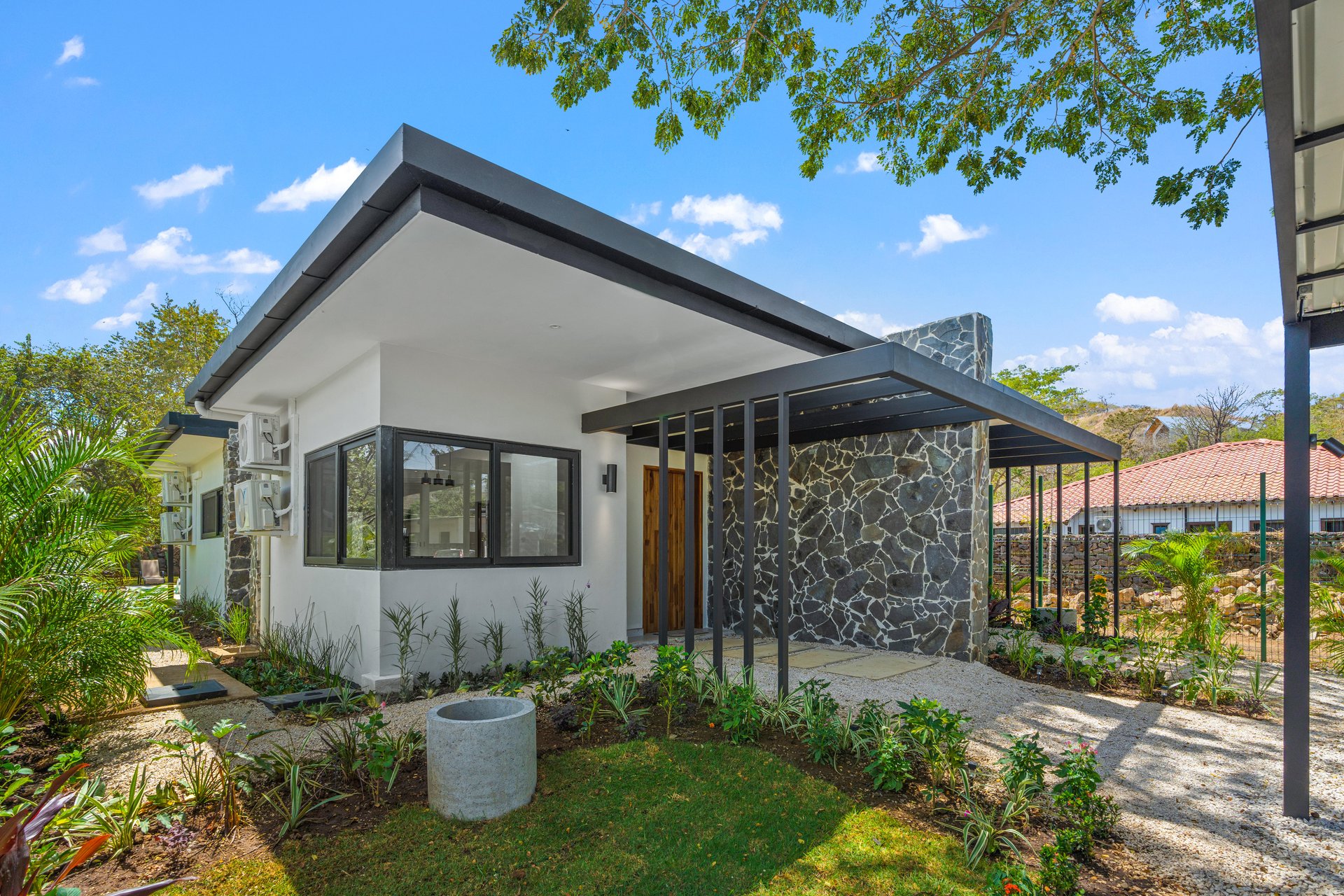 Casa Kuna | 3-Bed Modern Coastal Oasis in the Heart of Playas del Coco