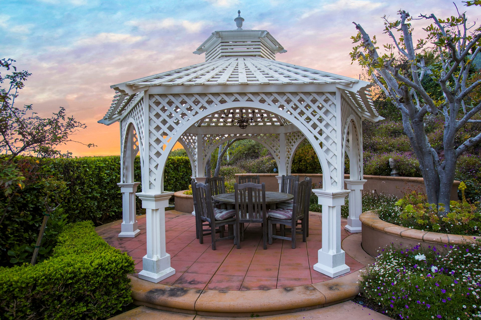  Elegant Ocean-View Estate in Coveted Pelican Ridge !