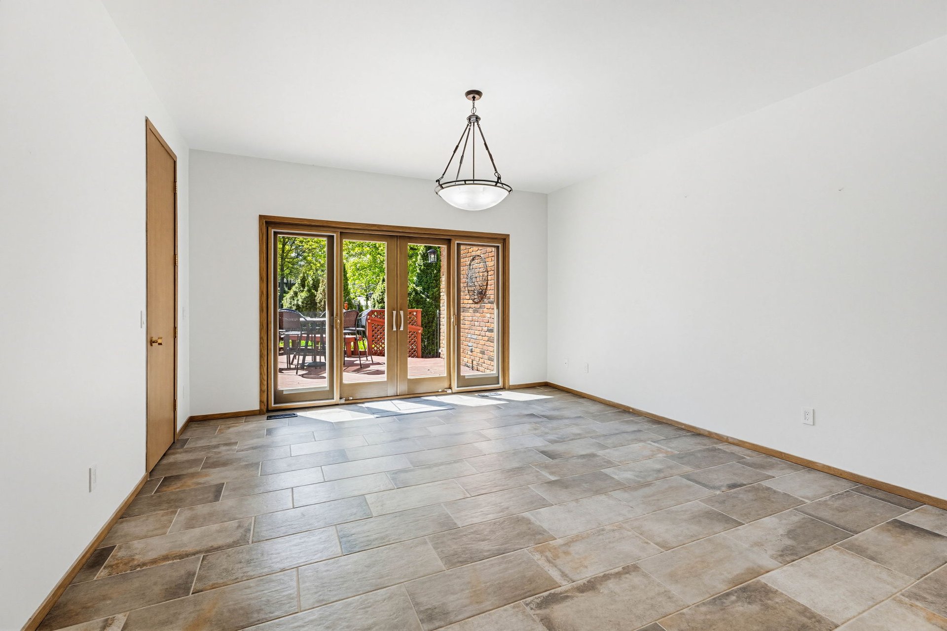 1743 Beechwood Way