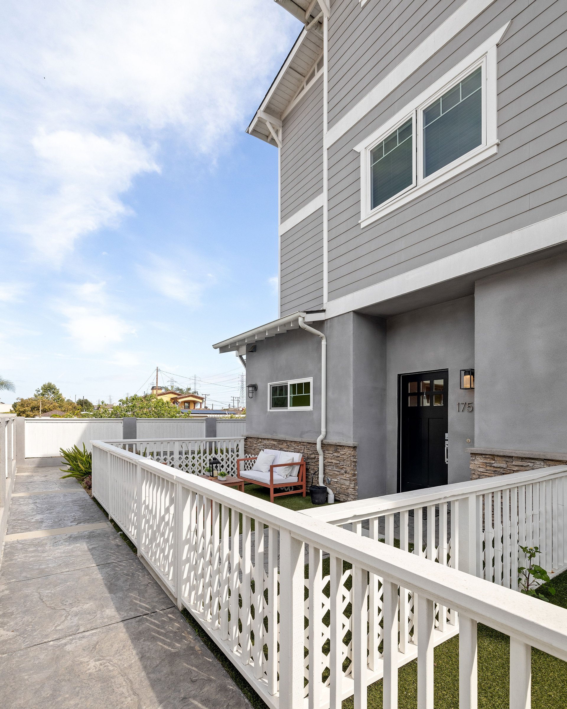 17512 Van Ness Ave