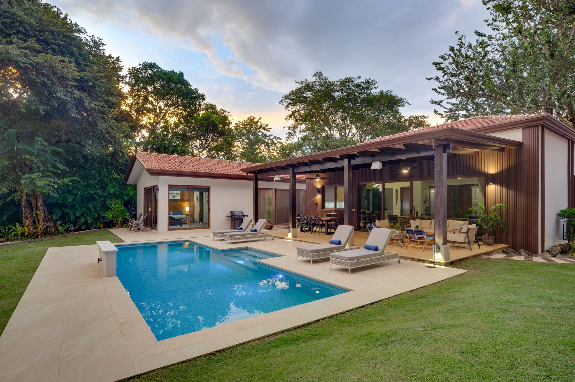 Casa Pachote | Exquisite 4-Bedroom Luxury Home in Hacienda Pinilla’s Reserva de Golf