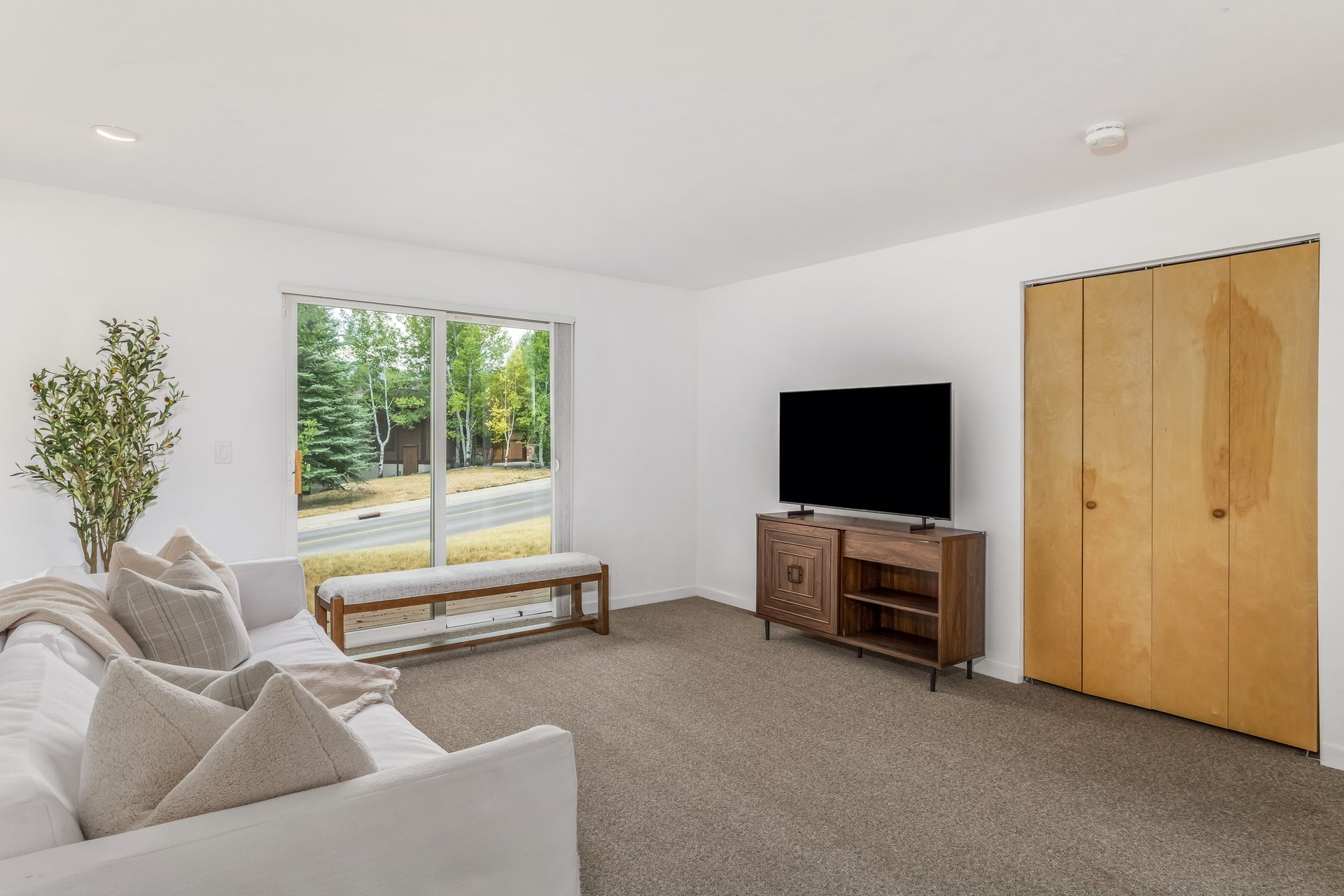 11 Russell Trail